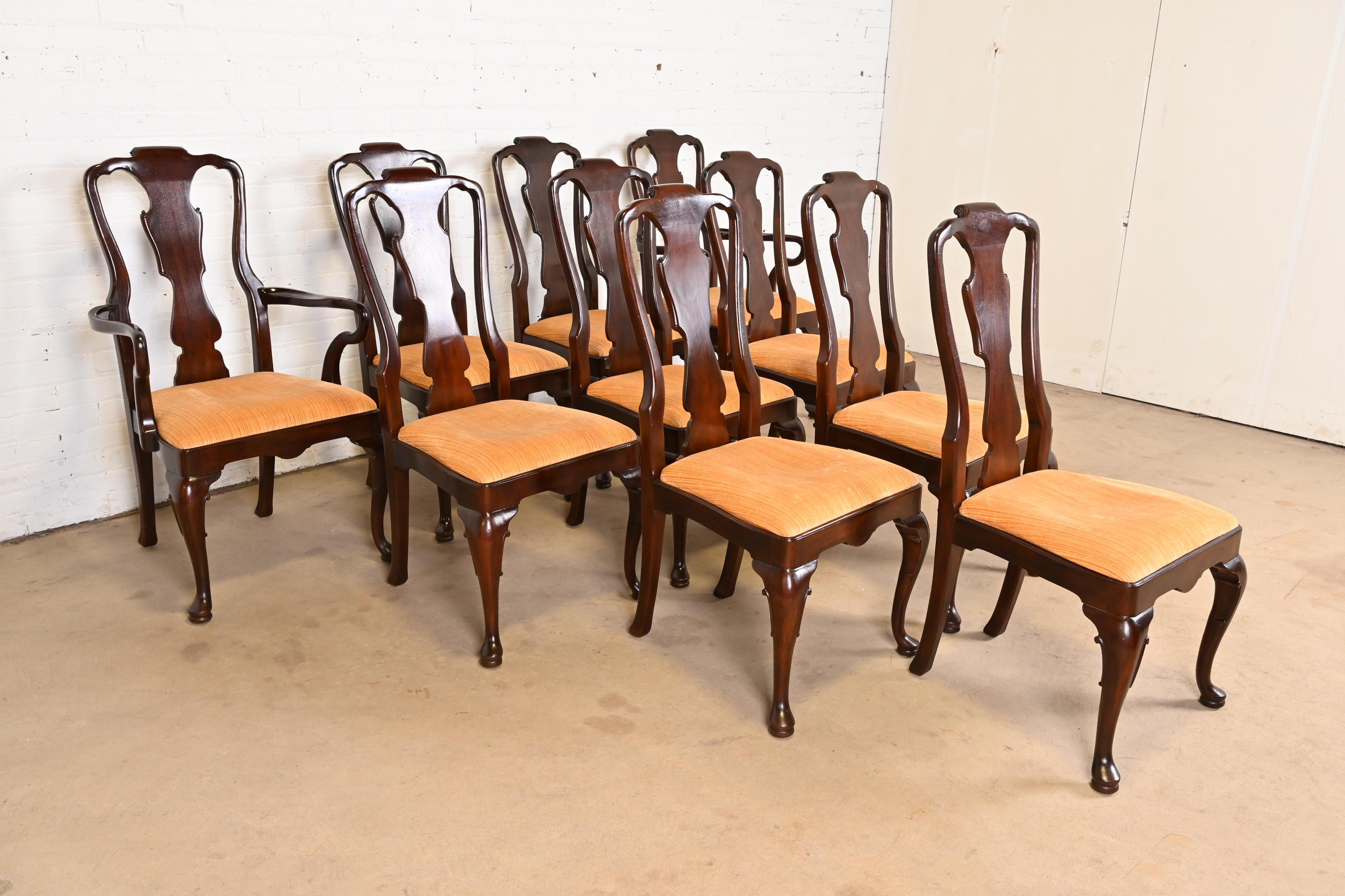 Late 20th Century Henredon Queen Anne Solid Mahogany Dining Chairs, Set of Ten