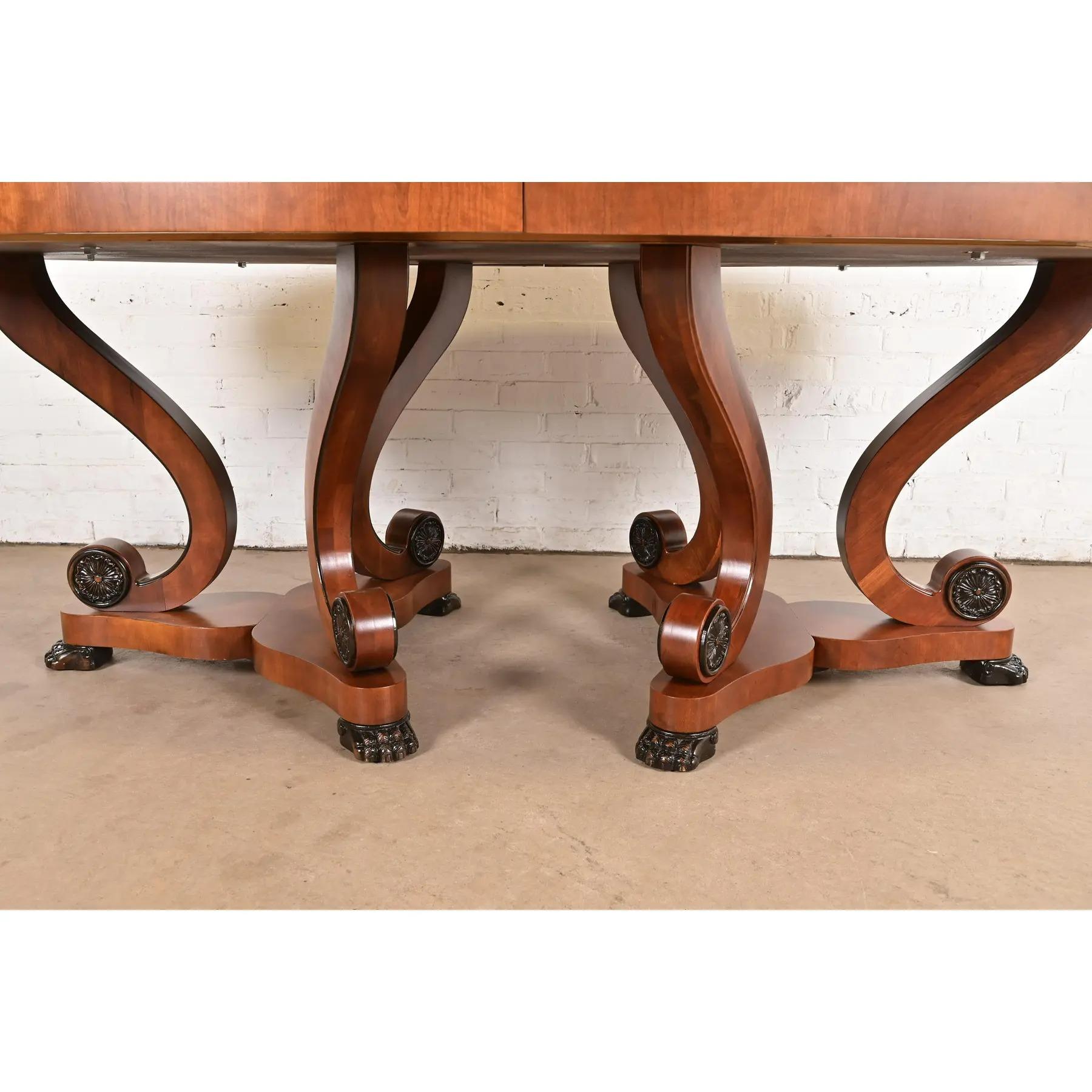 Henredon Regency Cherry and Burl Wood Pedestal Dining Table, Newly Refinished (en anglais) en vente 6