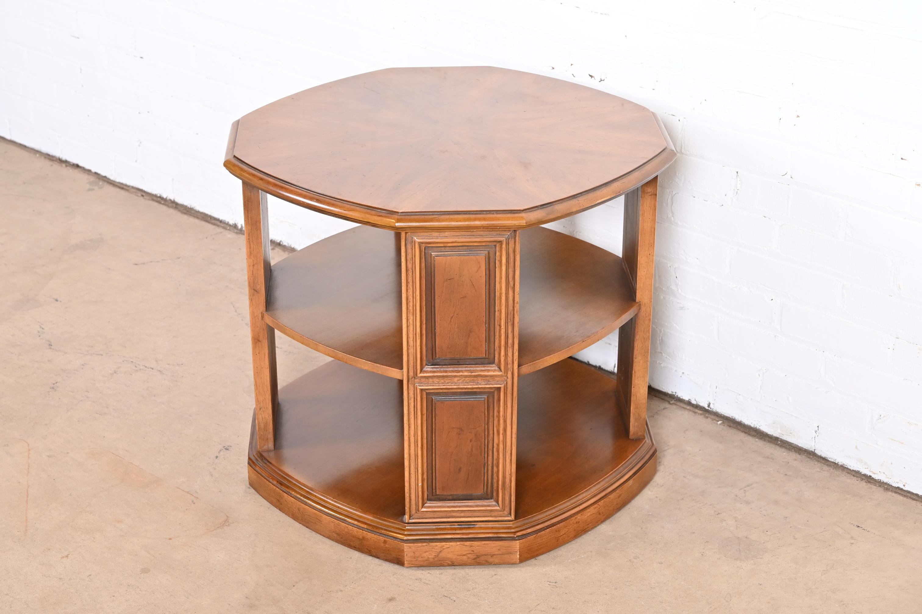 Henredon Regency Style Three-Tier Occasional Side Table In Good Condition For Sale In South Bend, IN