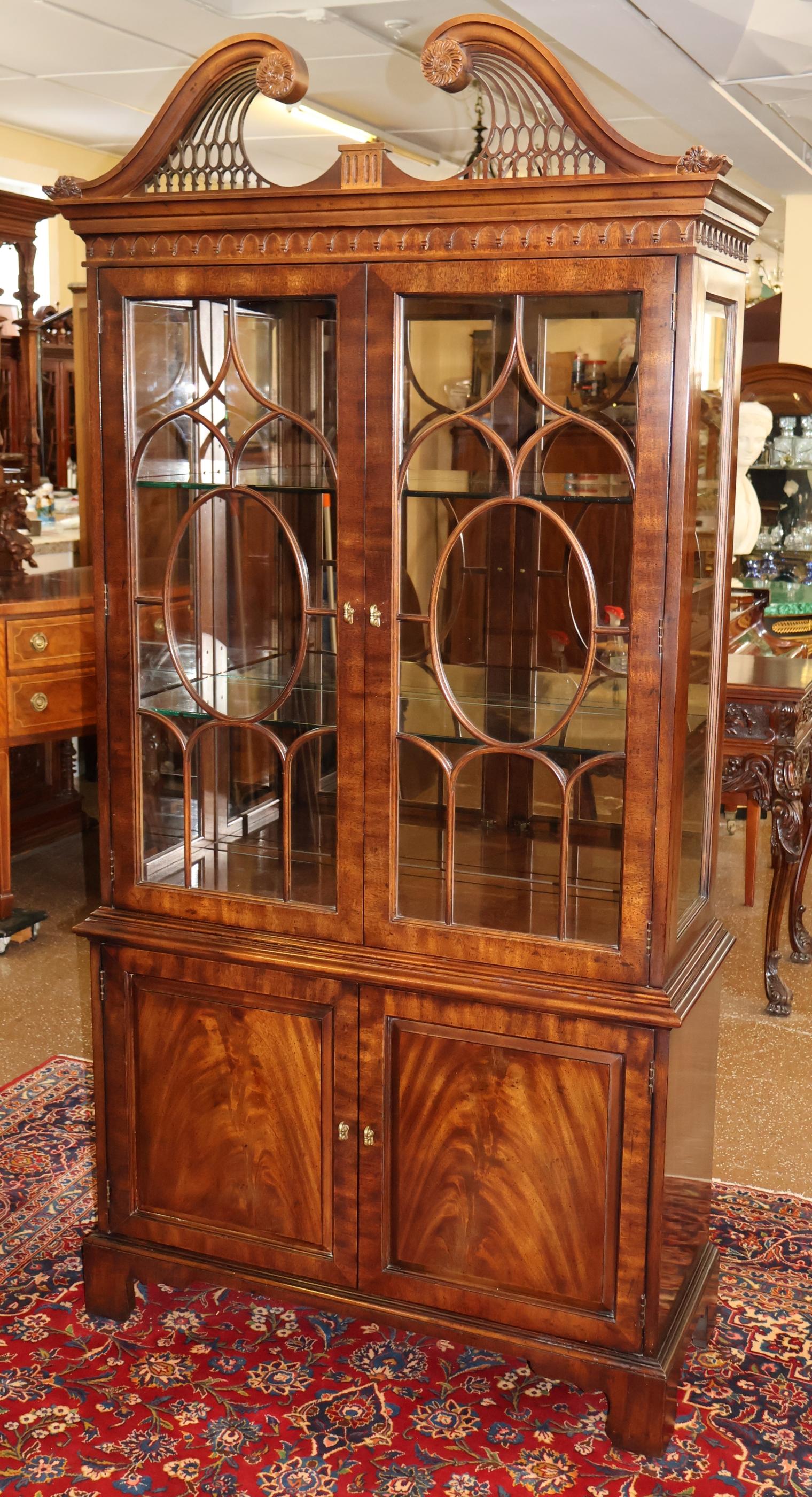 Regency Henredon Square Flame Mahogany, mobile portaoggetti in stile Reggenza in vendita