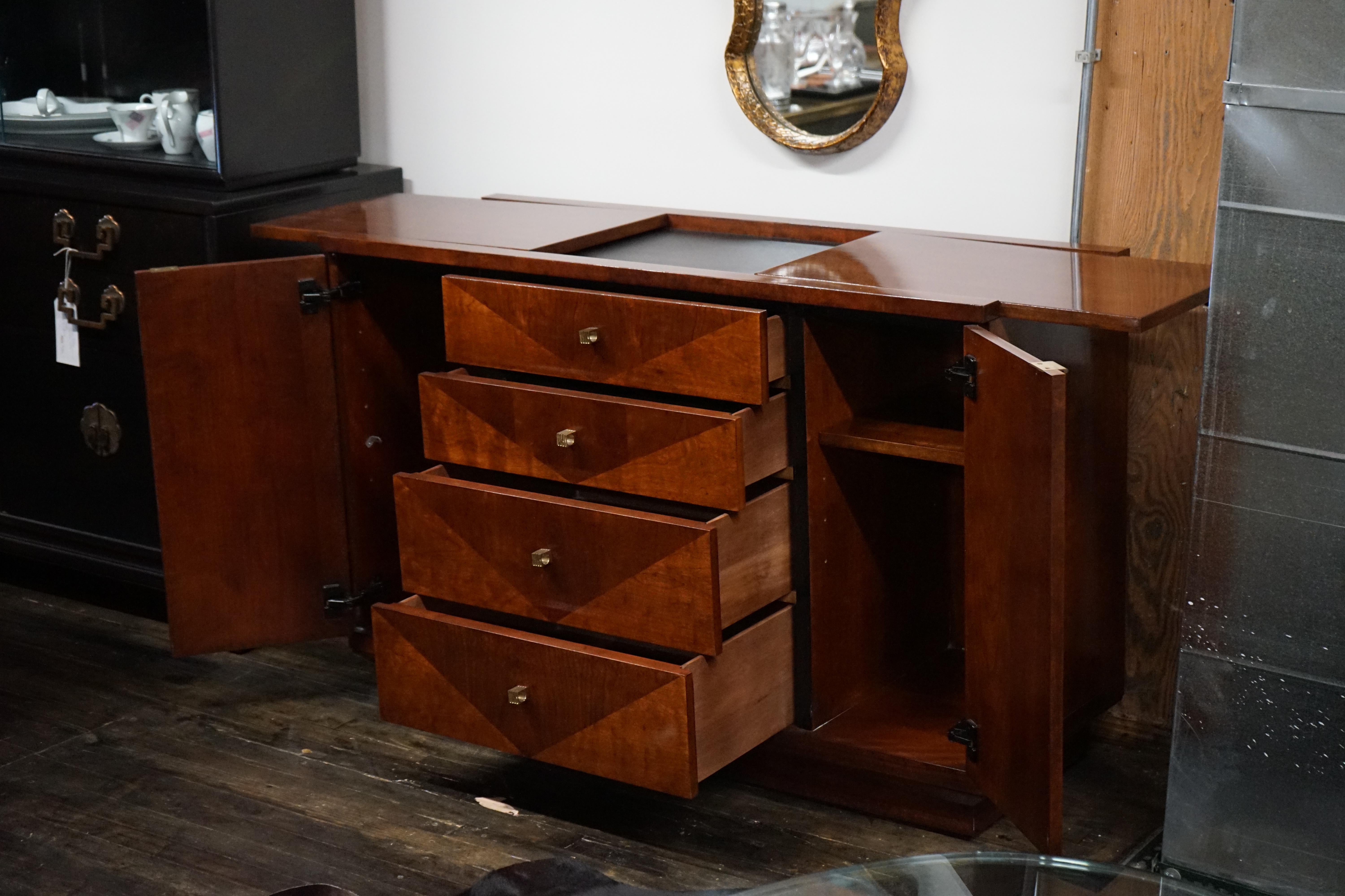 Henredon Escena 4 Buffet o Servidor con Estilo Art Decó en venta 3