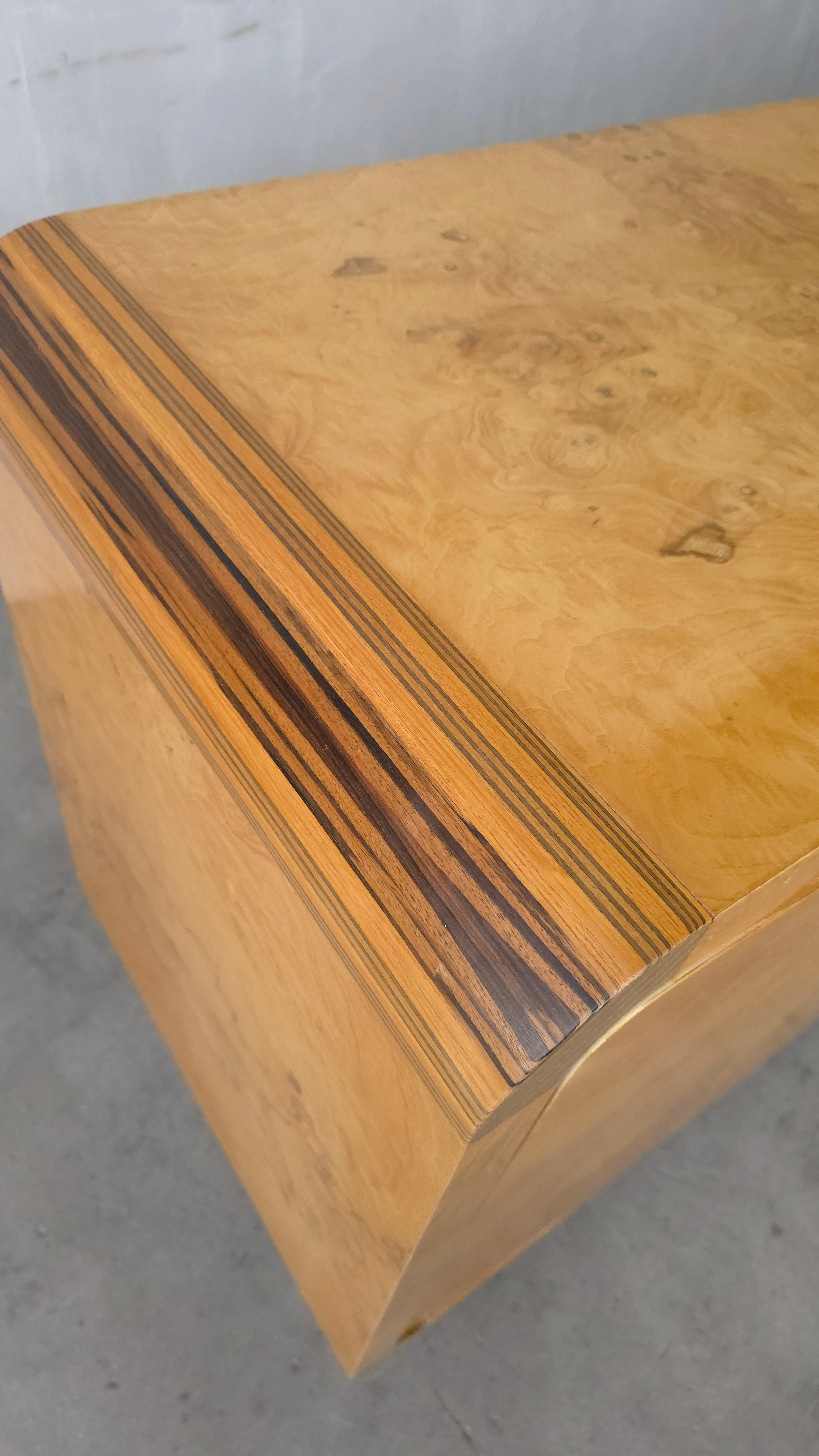 Credenza Cascada Henredon Scene II Burl en venta 1