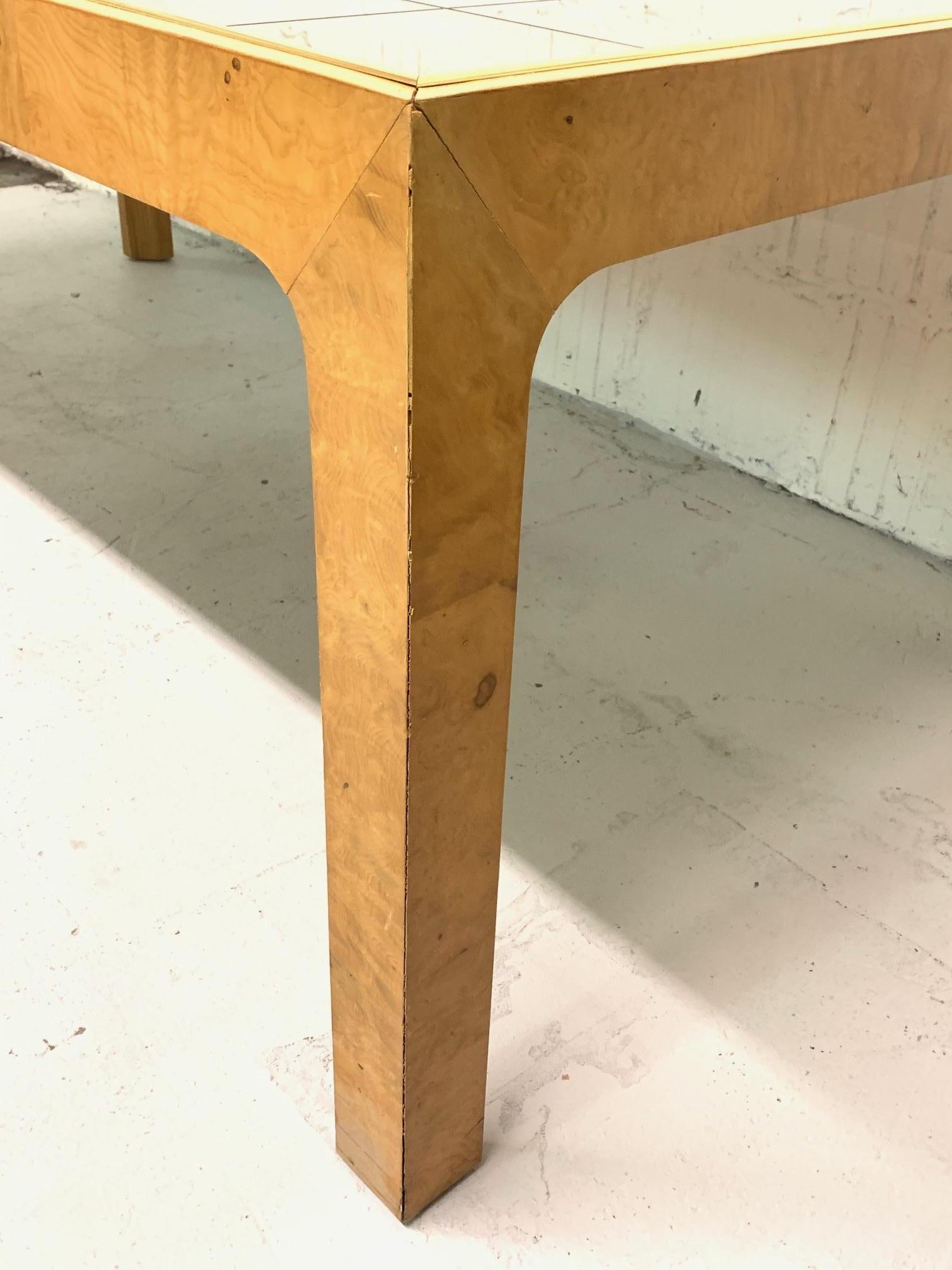 Henredon Scene Two Burl Wood Dining Table In Good Condition For Sale In Jacksonville, FL
