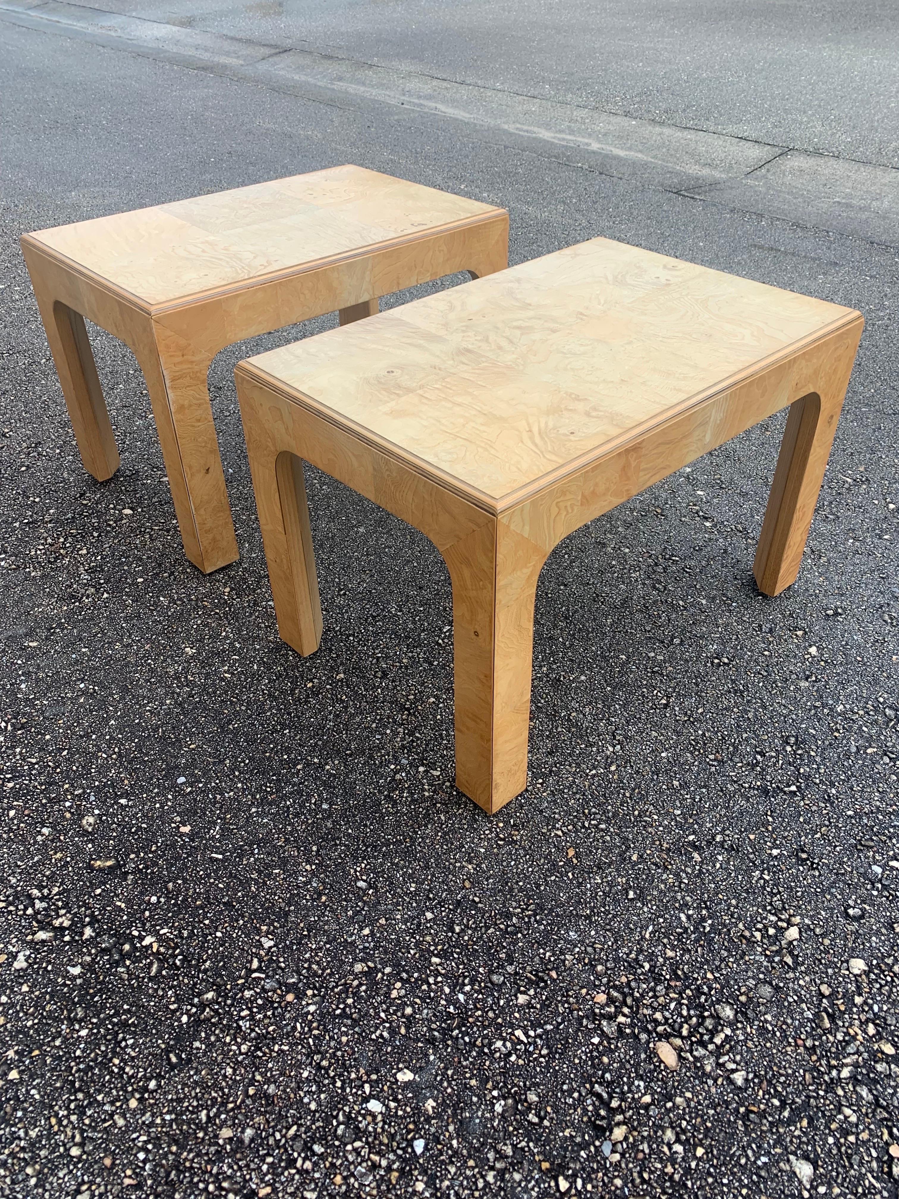 20th Century Henredon Scene Two End Tables For Sale