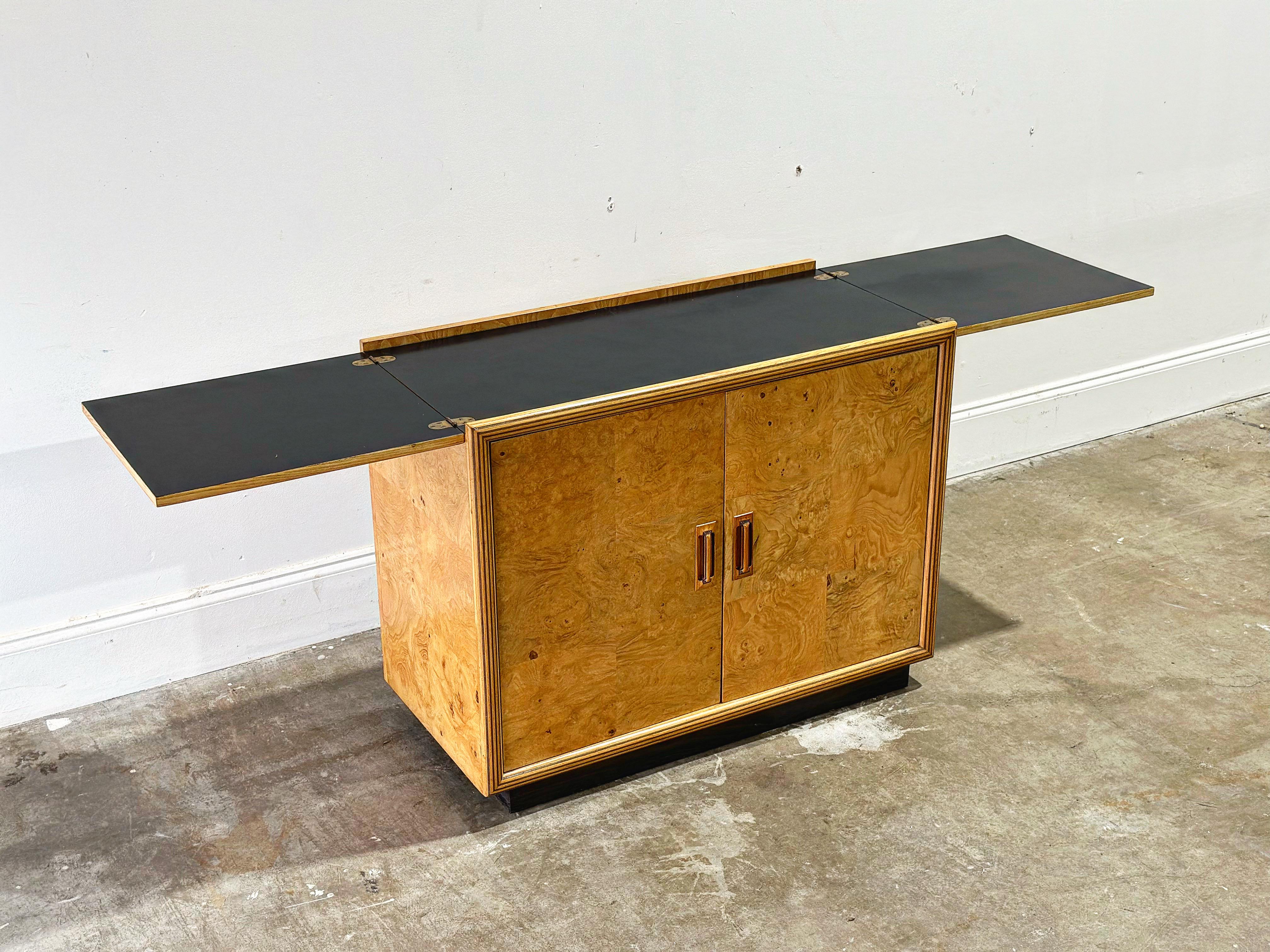 Henredon Scene Two Server Cabinet - Burl Wood - Convertible Serving Console Bar In Good Condition In Decatur, GA
