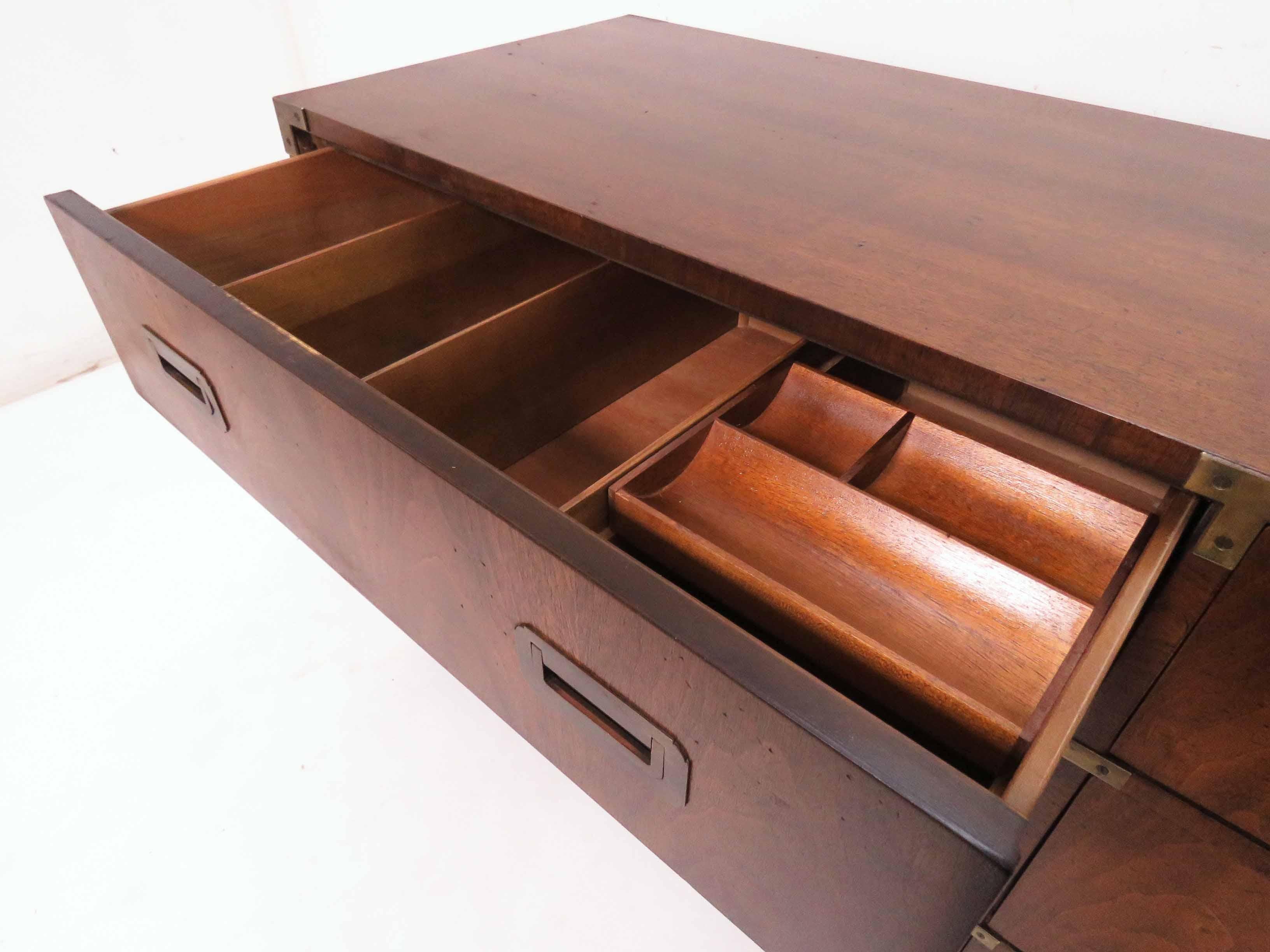 Henredon Six-Drawer Mahogany Campaign Dresser, circa 1960s 3