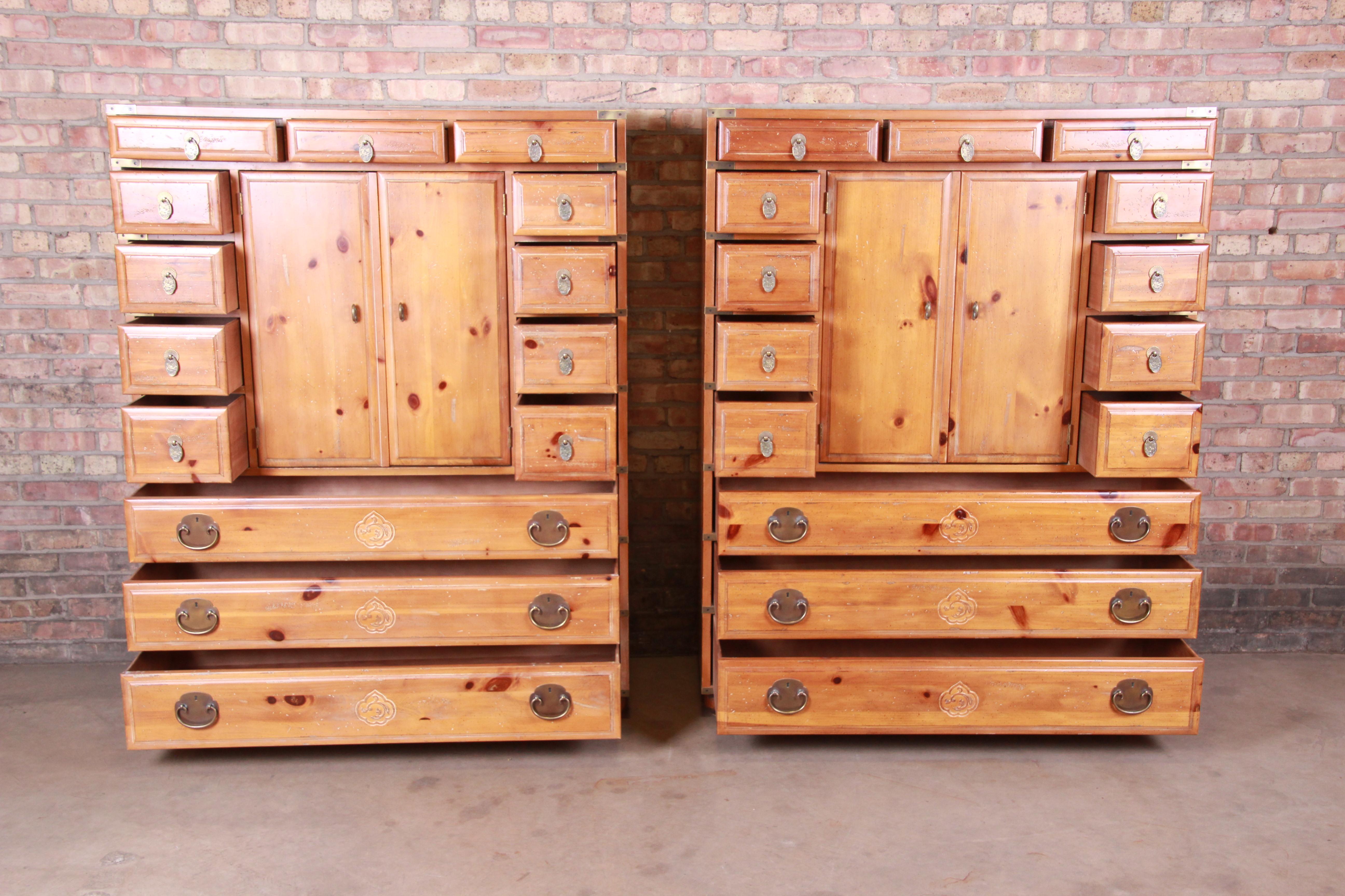 Henredon Solid Pine 14-Drawer Japanese Tansu Chests of Drawers, Pair In Good Condition In South Bend, IN