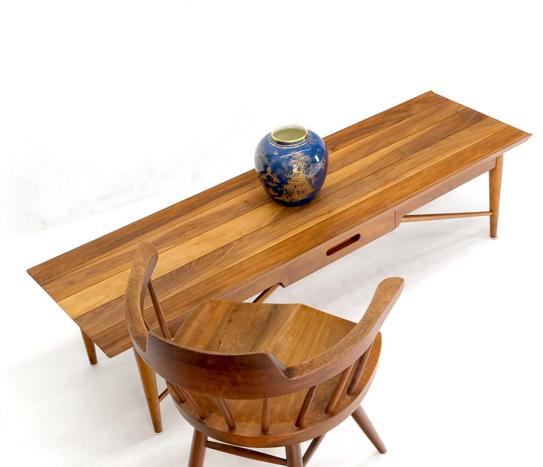 Henredon Solid Walnut Bench Coffee Table  In Good Condition For Sale In Rockaway, NJ