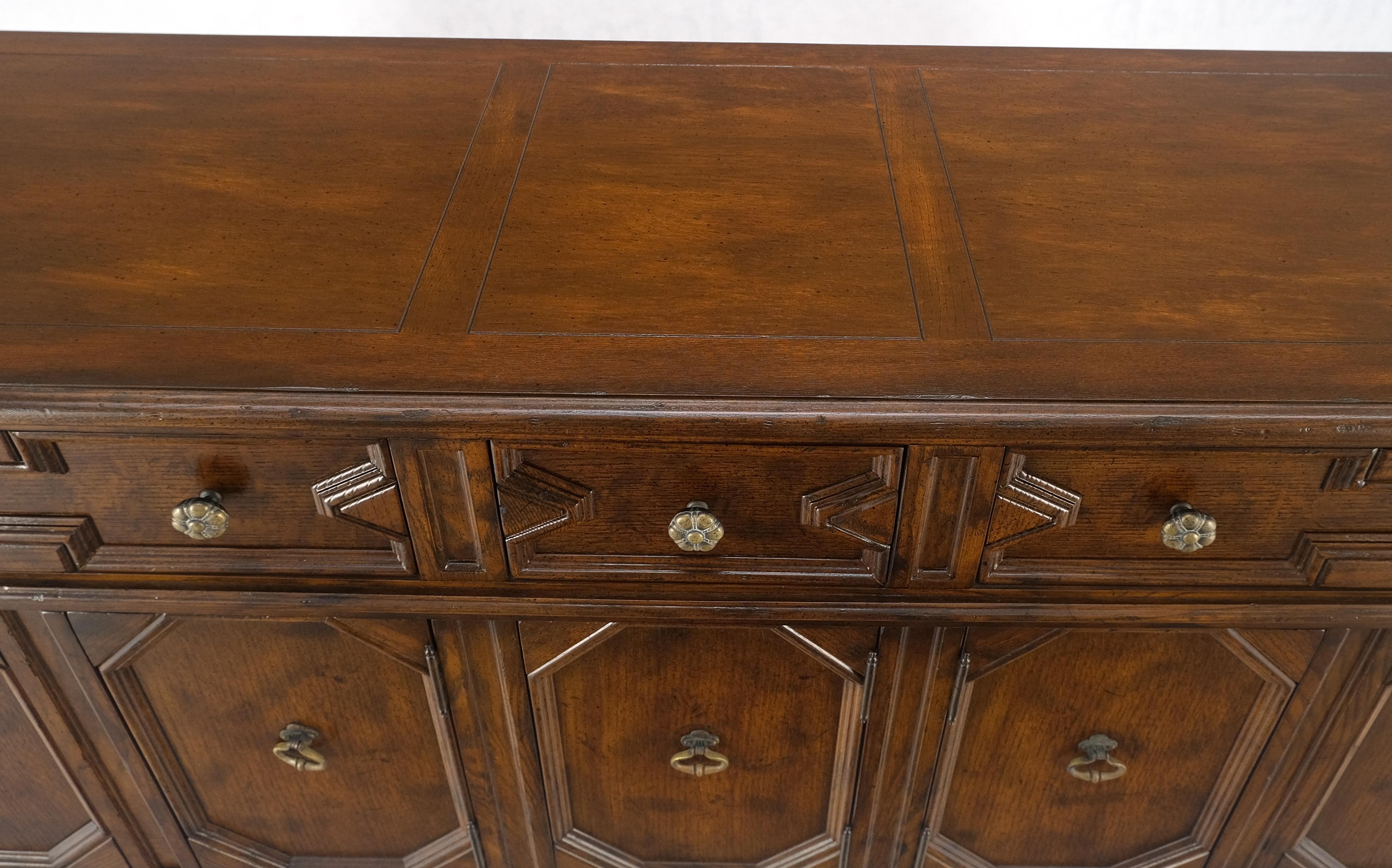 Henredon Spanish Colonial Country French Oak & Brass Hardware Long Dresser 5 Doors Bottom Compartment Credenza MINT!