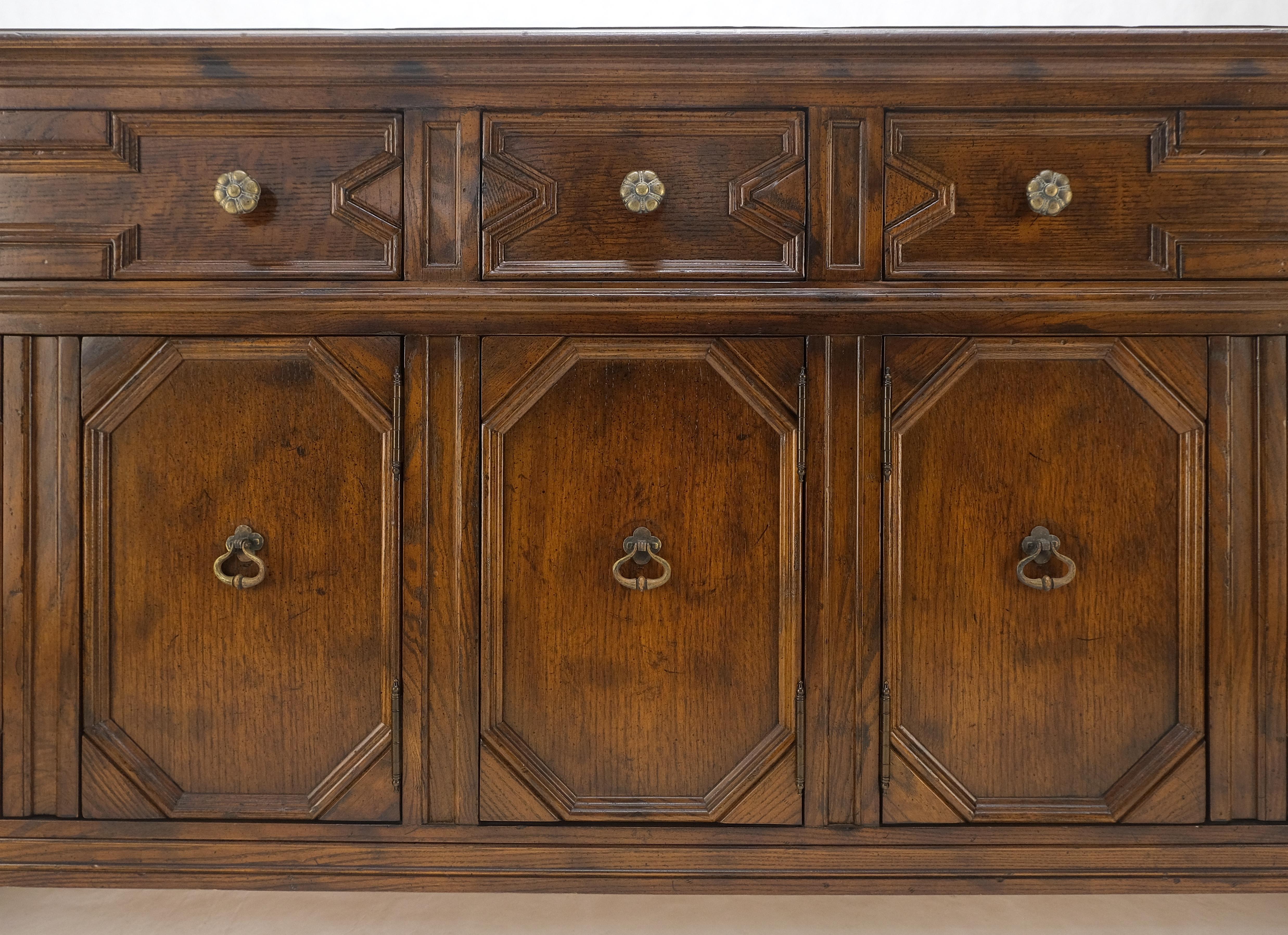 Henredon Spanish Colonial Country French Oak & Brass Hardware Long Dresser MINT For Sale 1
