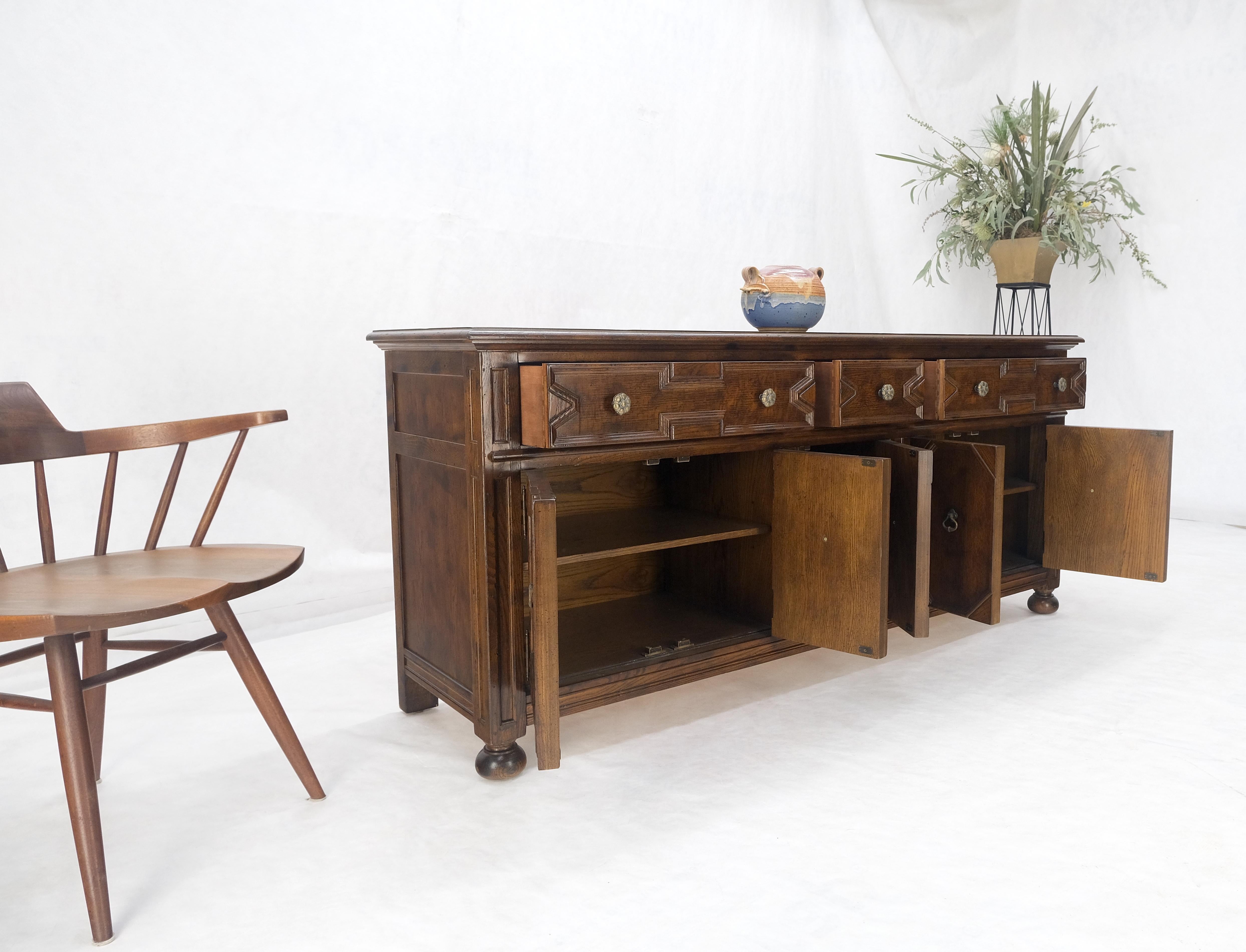 Henredon Spanish Colonial Country French Oak & Brass Hardware Long Dresser MINT For Sale 2