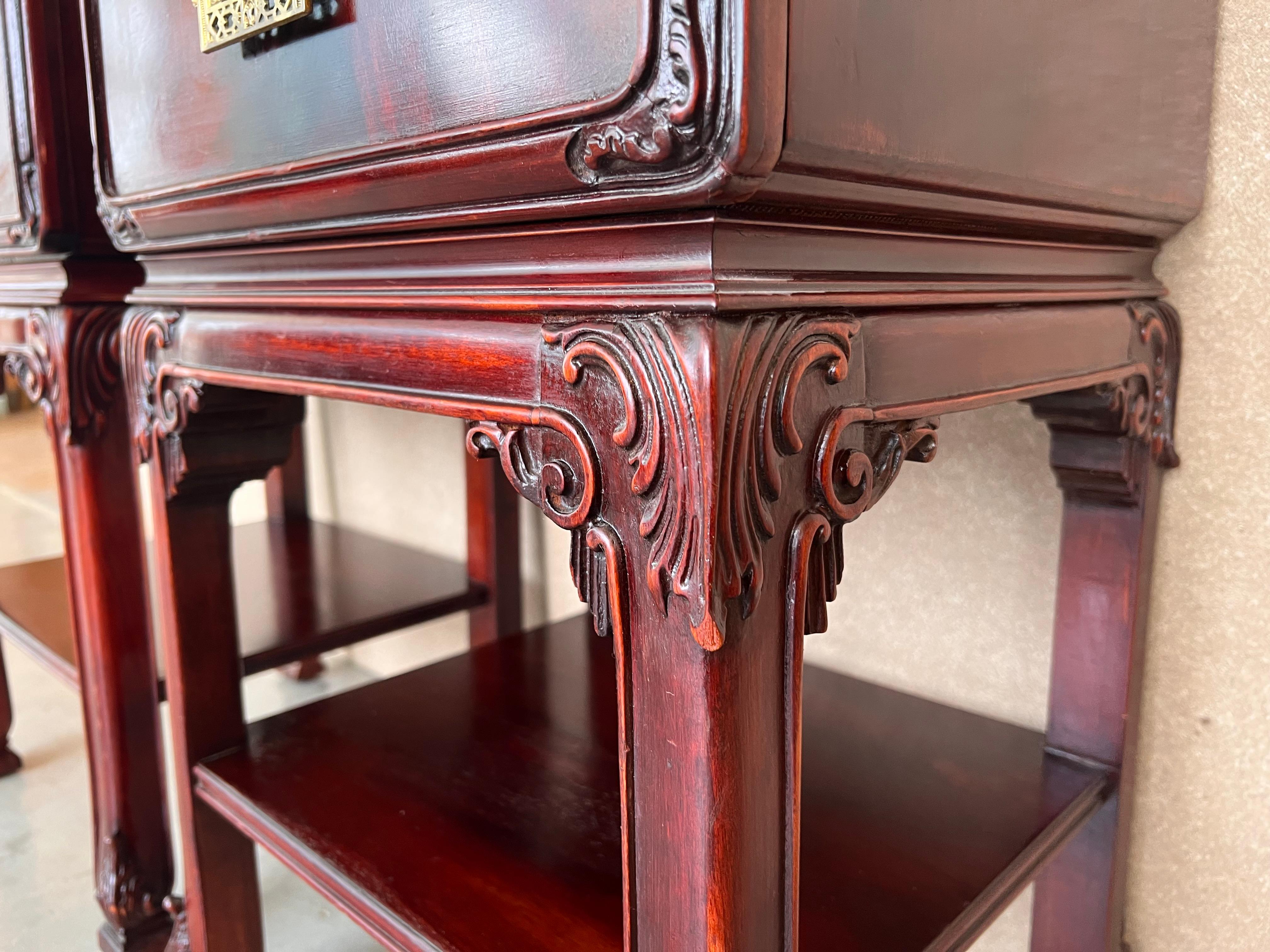 Henredon Style Chinese Chippendale Carved Mahogany Box Side Tables, a Pair For Sale 7