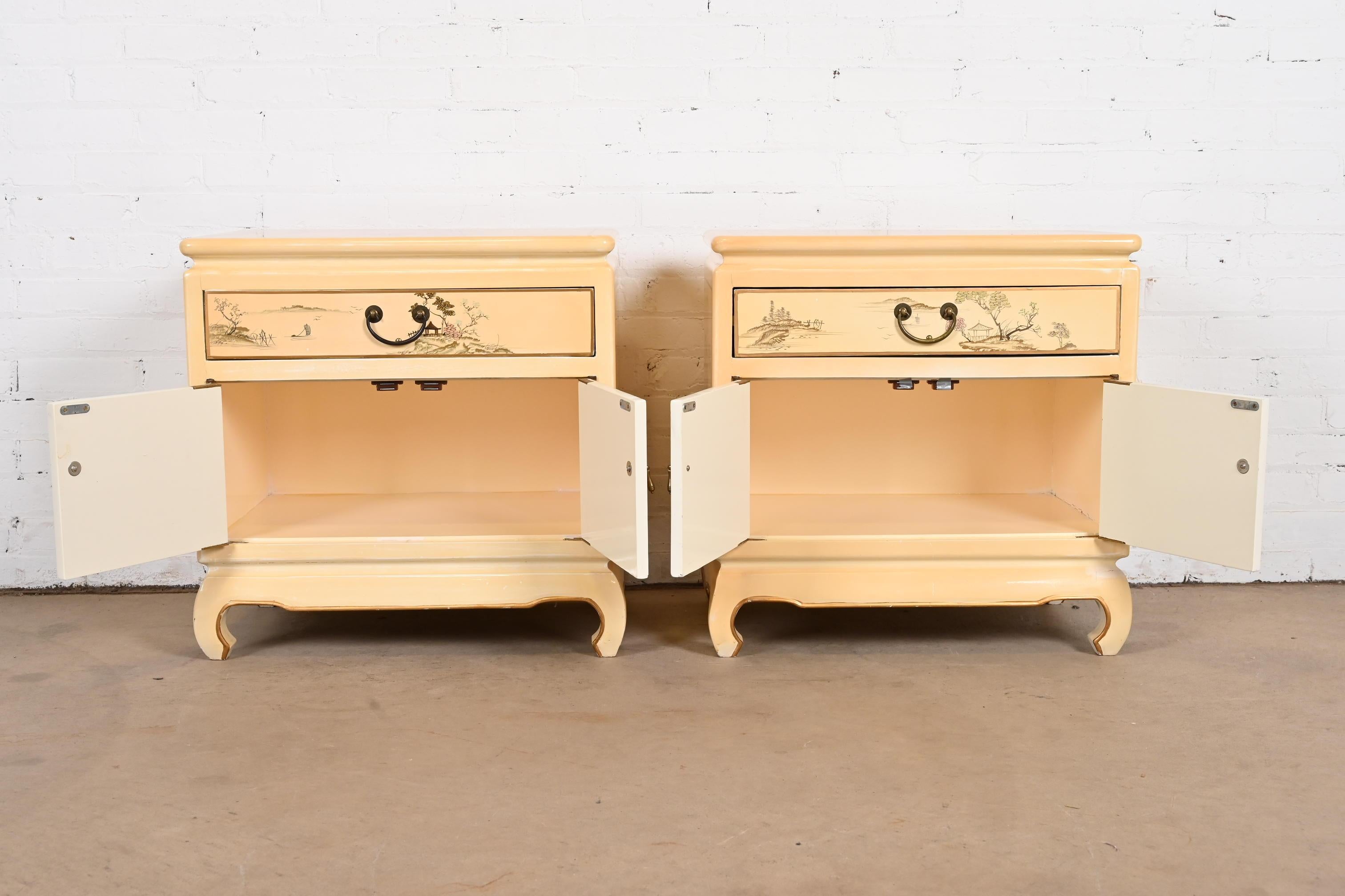 Henredon Style Hollywood Regency Chinoiserie Cream Lacquered Nightstands 7