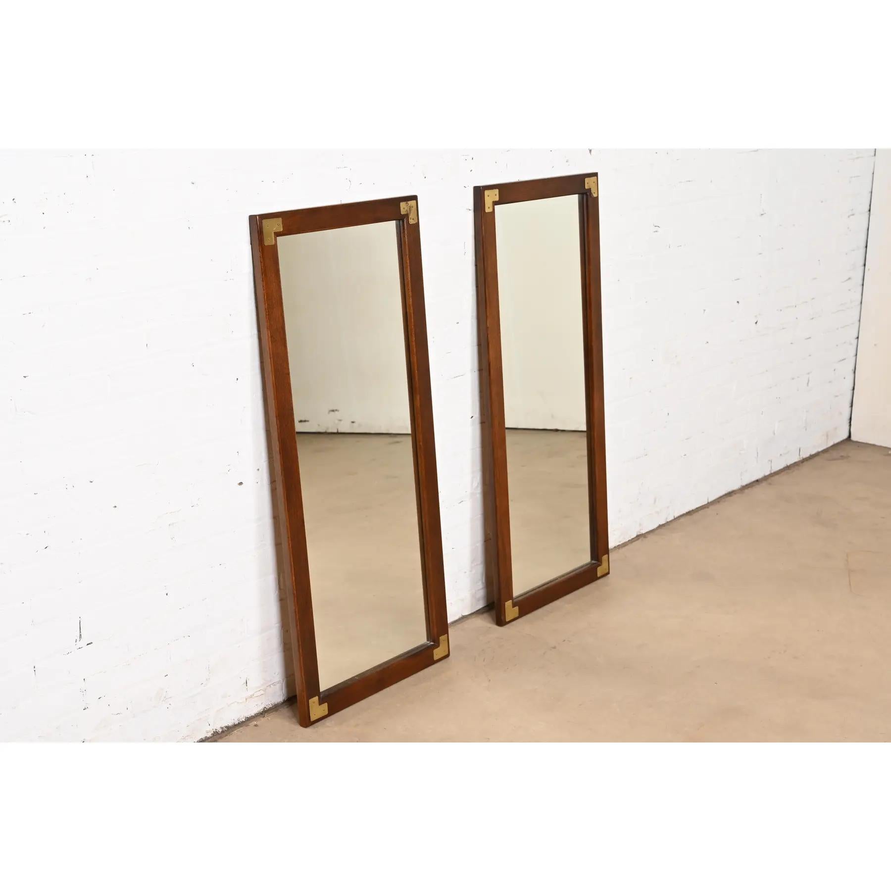 Henredon Style Mid-Century Hollywood Regency Campaign Oak and Brass Mirrors In Good Condition In South Bend, IN