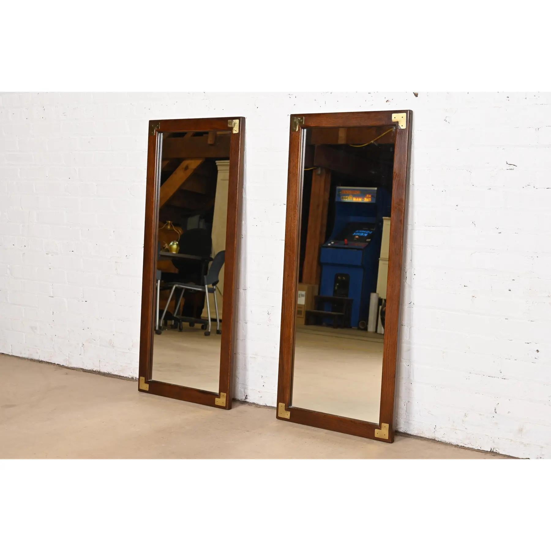 Henredon Style Mid-Century Hollywood Regency Campaign Oak and Brass Wall Mirror 3