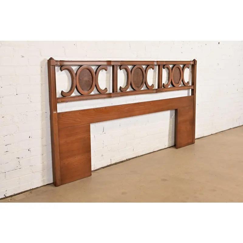 Tête de lit king size de style Henredon Mid-Century Hollywood Regency, années 1960 Bon état - En vente à South Bend, IN