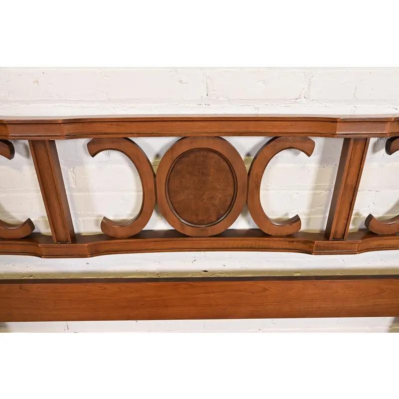 Milieu du XXe siècle Tête de lit king size de style Henredon Mid-Century Hollywood Regency, années 1960 en vente