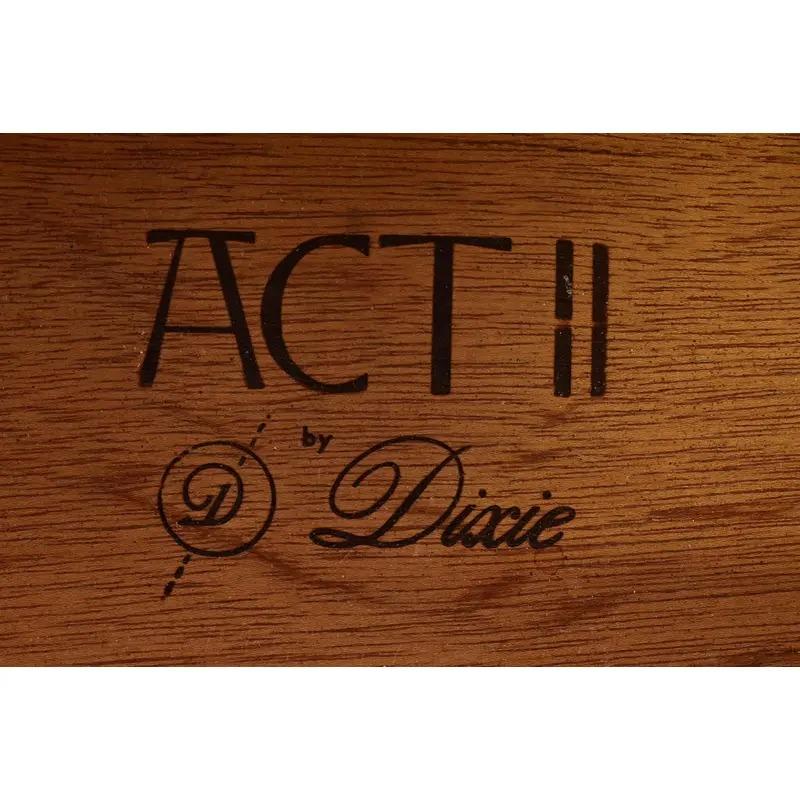 Henredon Style Mid-Century Modern Campaign Oak Bachelor Chest, Circa 1970s For Sale 5