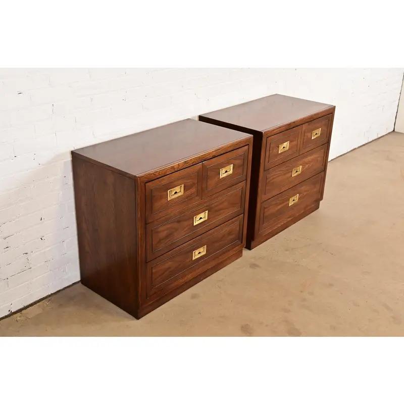 Late 20th Century Henredon Style Mid-Century Modern Campaign Oak Bedside Chests, Circa 1970s For Sale