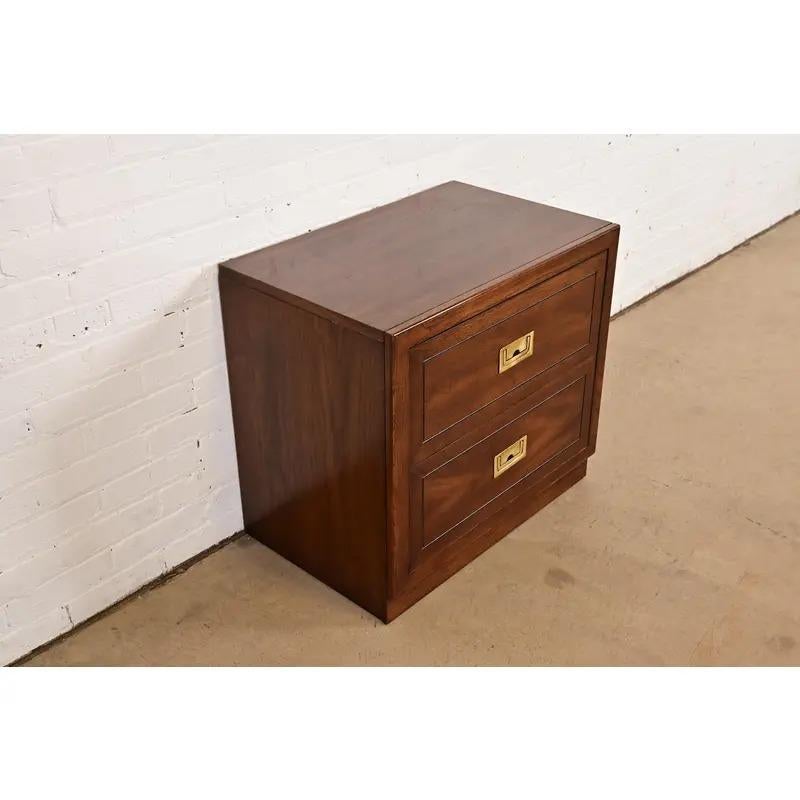 Late 20th Century Henredon Style Mid-Century Modern Campaign Oak Nightstand, Circa 1970s For Sale