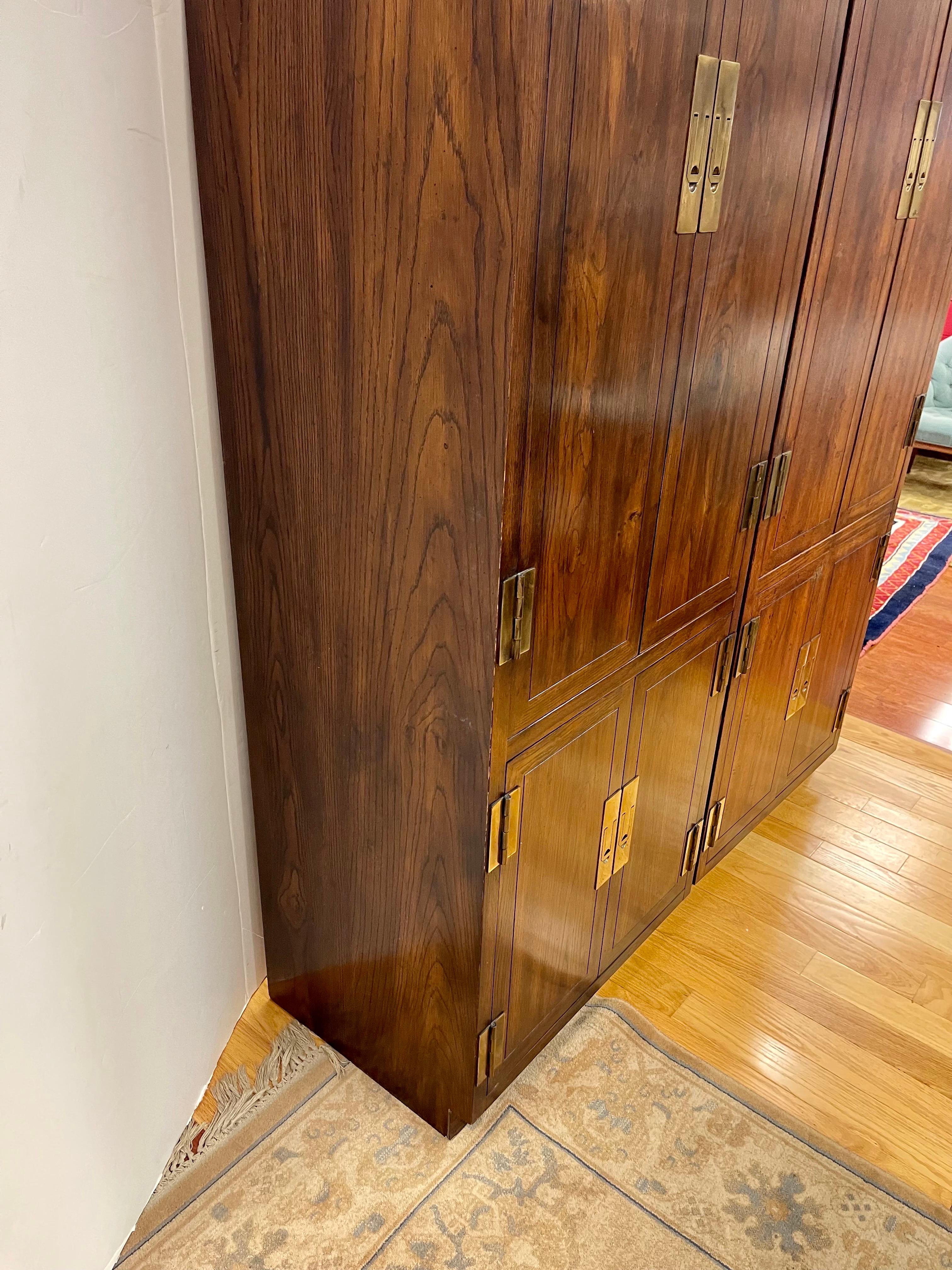 Henredon Tall Fitted Campaign Matching Cabinets Wardrobe Armoires, Pr In Good Condition In West Hartford, CT