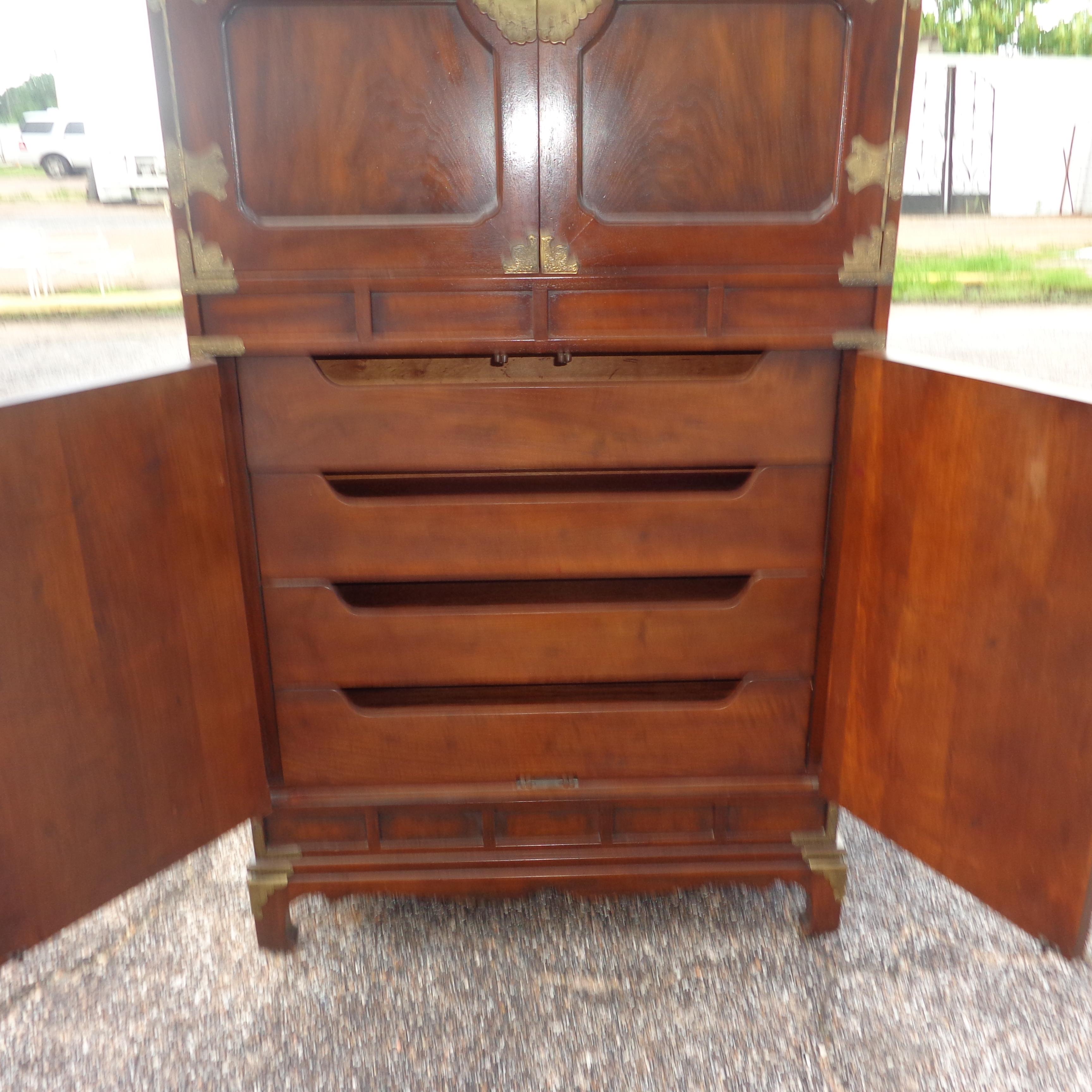 Henredon Tansu Campaign Highboy Dresser In Good Condition In Pasadena, TX
