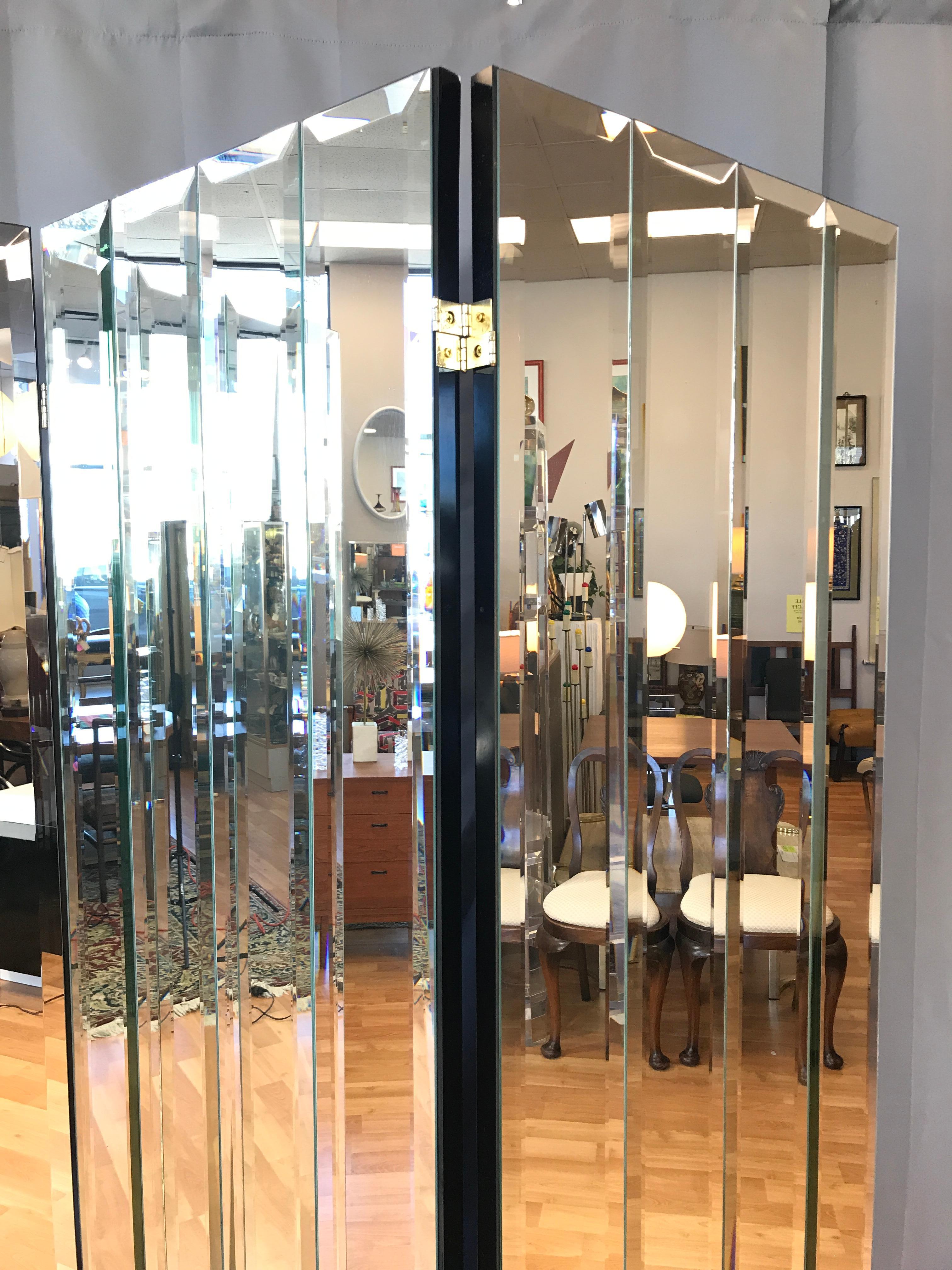 mirror divider