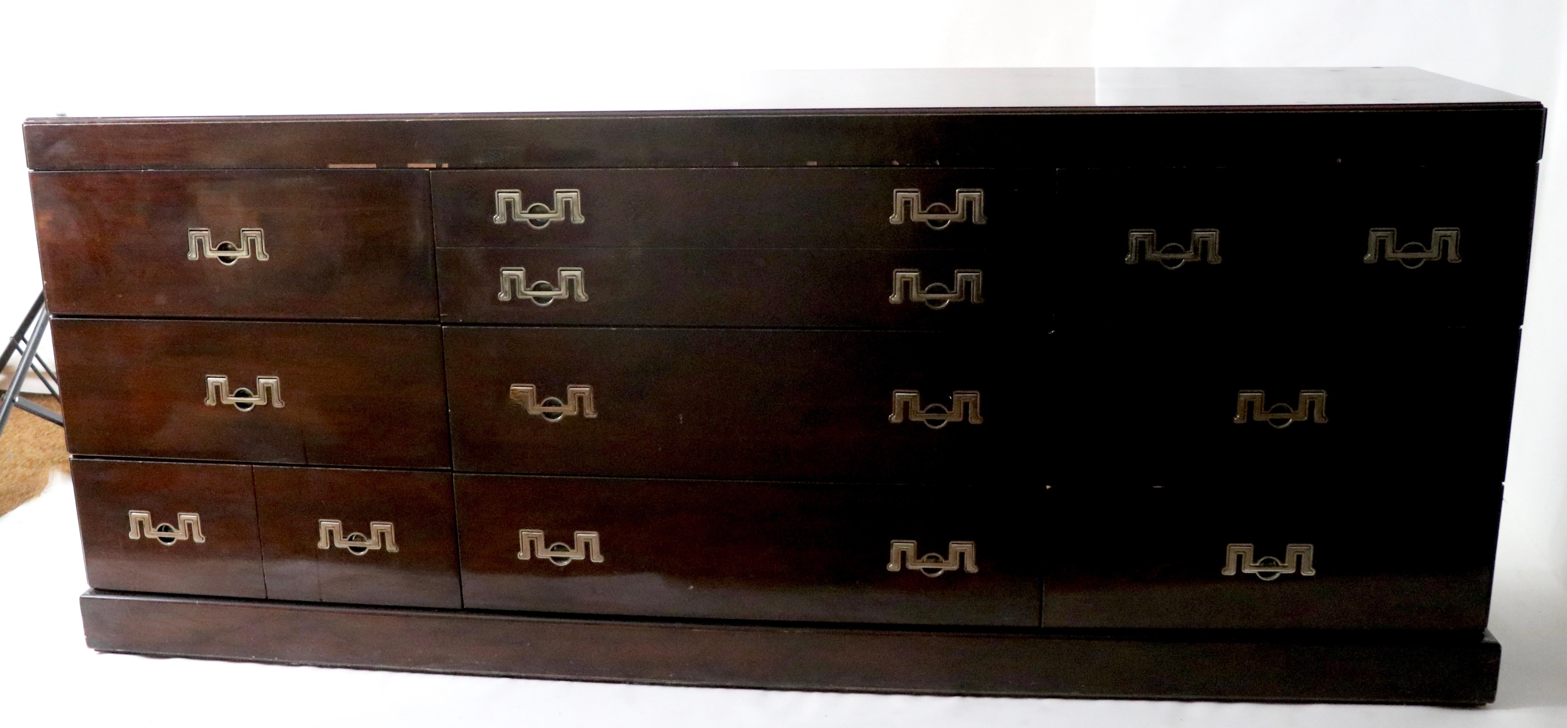 Henredon Triple Dresser in Dark Mahogany with Stylized Chrome Pulls For Sale 5