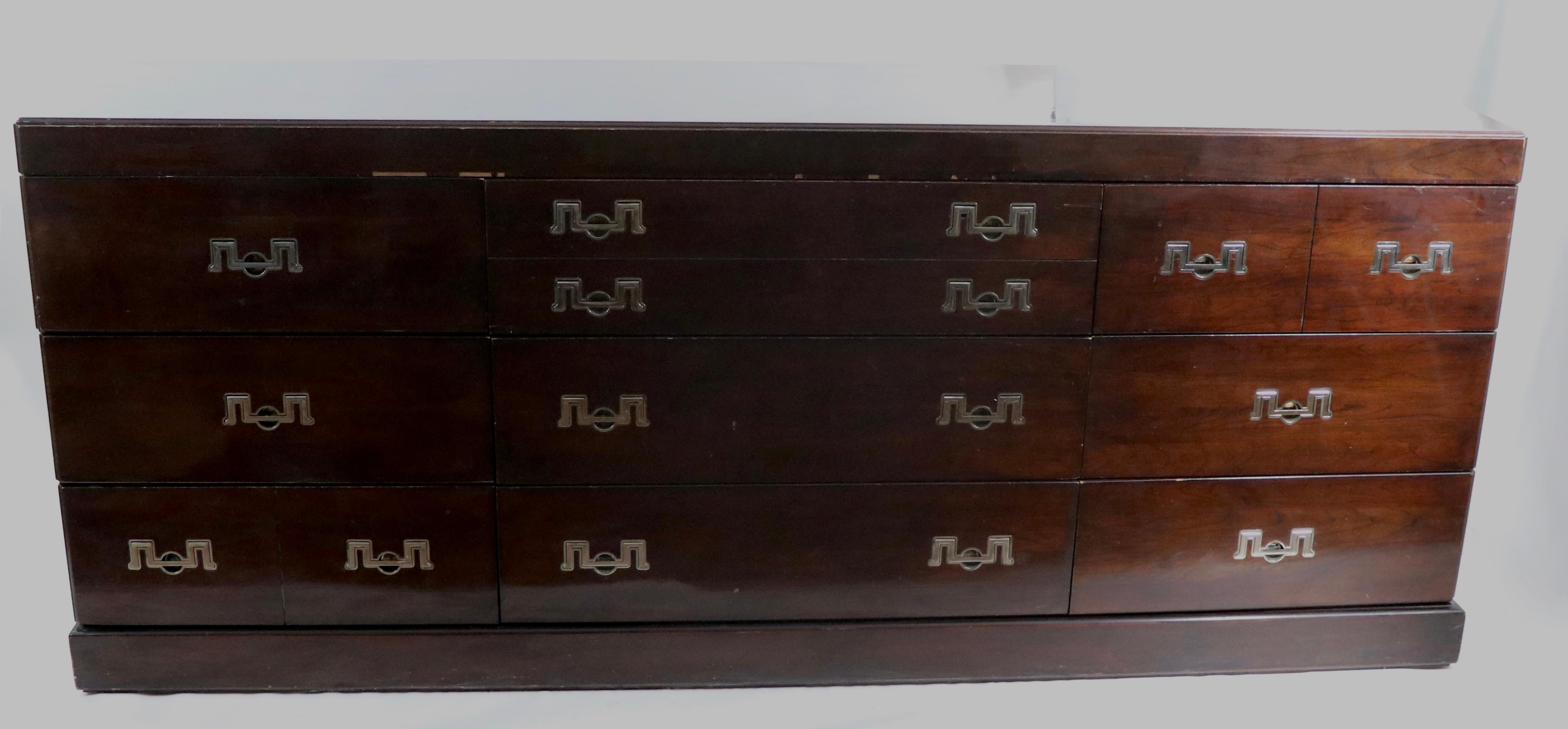 20th Century Henredon Triple Dresser in Dark Mahogany with Stylized Chrome Pulls For Sale