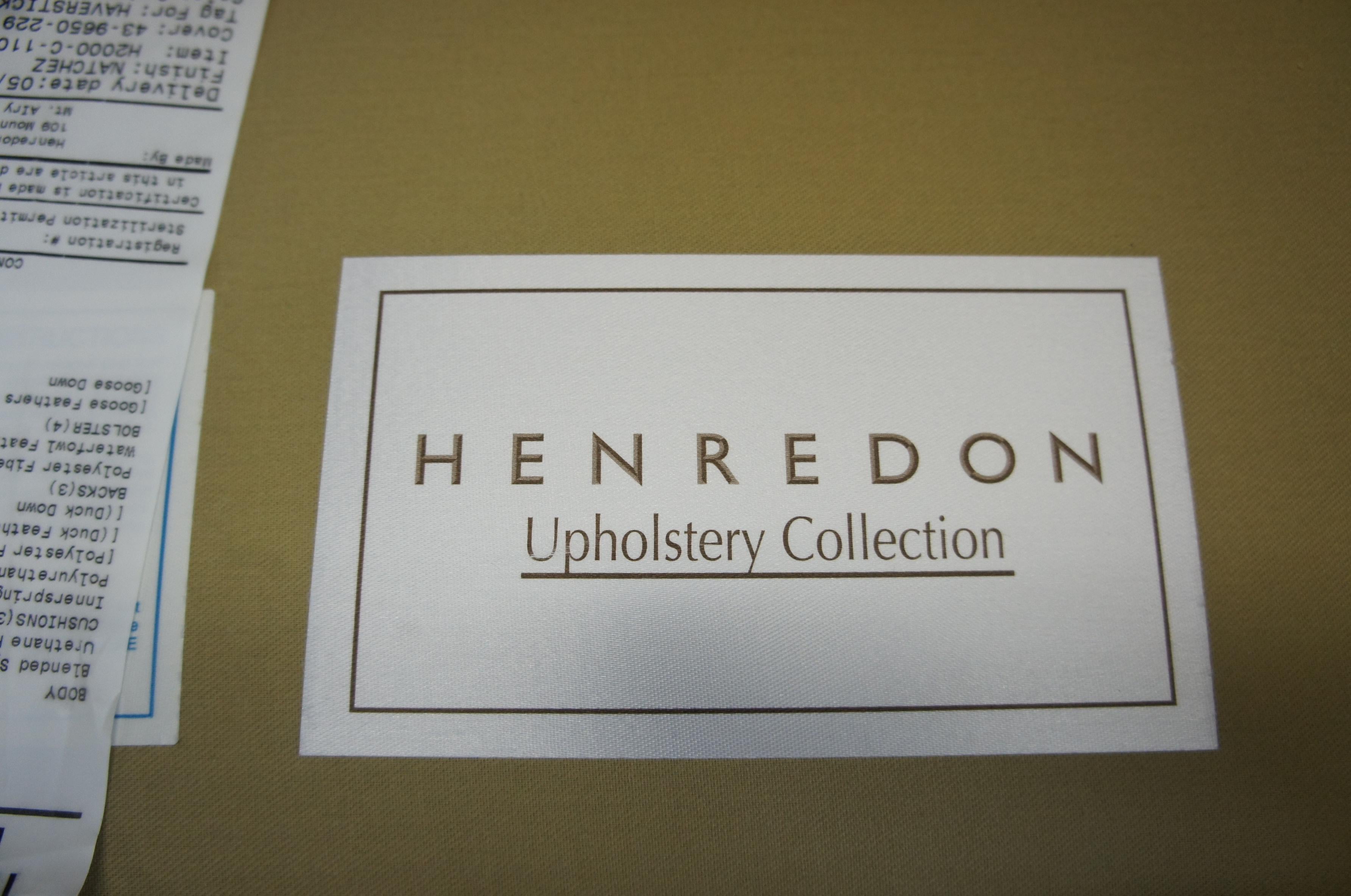 20th Century Henredon Upholstery Collection Tweed Traditional 3-Seat Sofa Natchez
