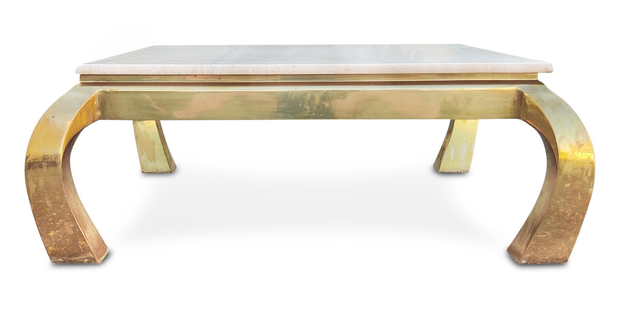 Table basse vintage Henredon en travertin poli de style Hollywood Regency en laiton Bon état - En vente à Philadelphia, PA