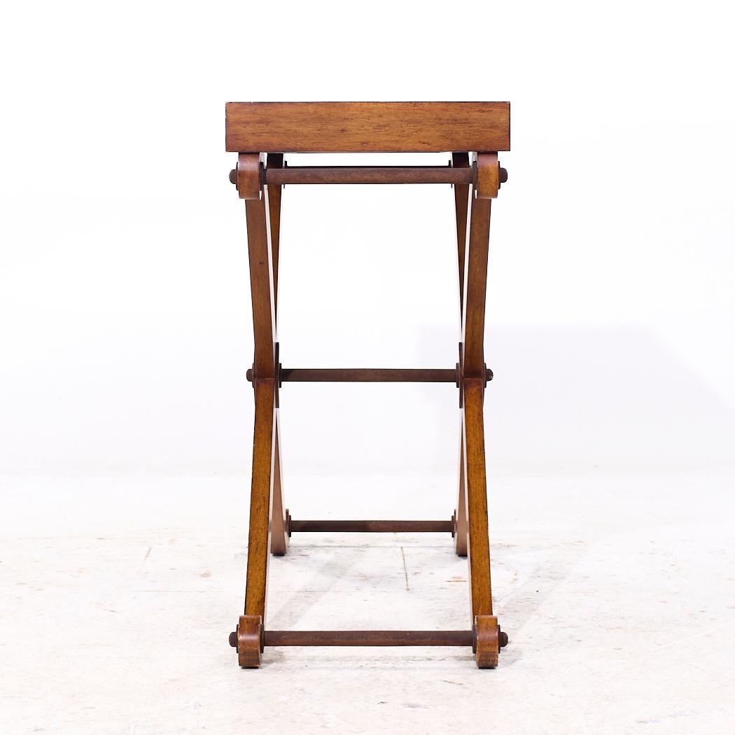Henredon Walnut Console Table Bon état - En vente à Countryside, IL