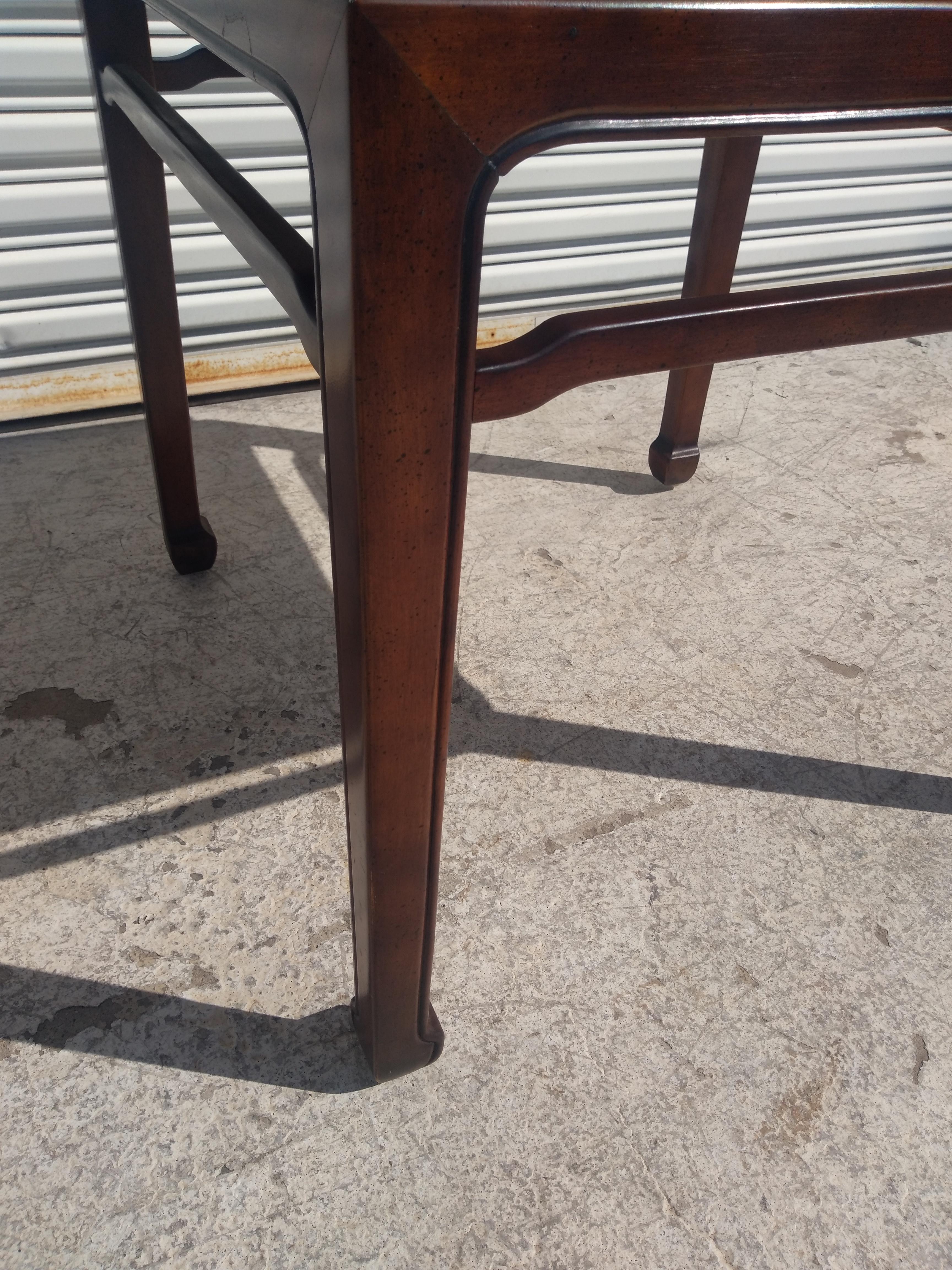 Chinoiserie Henredon Walnut Ming Style Side Table For Sale
