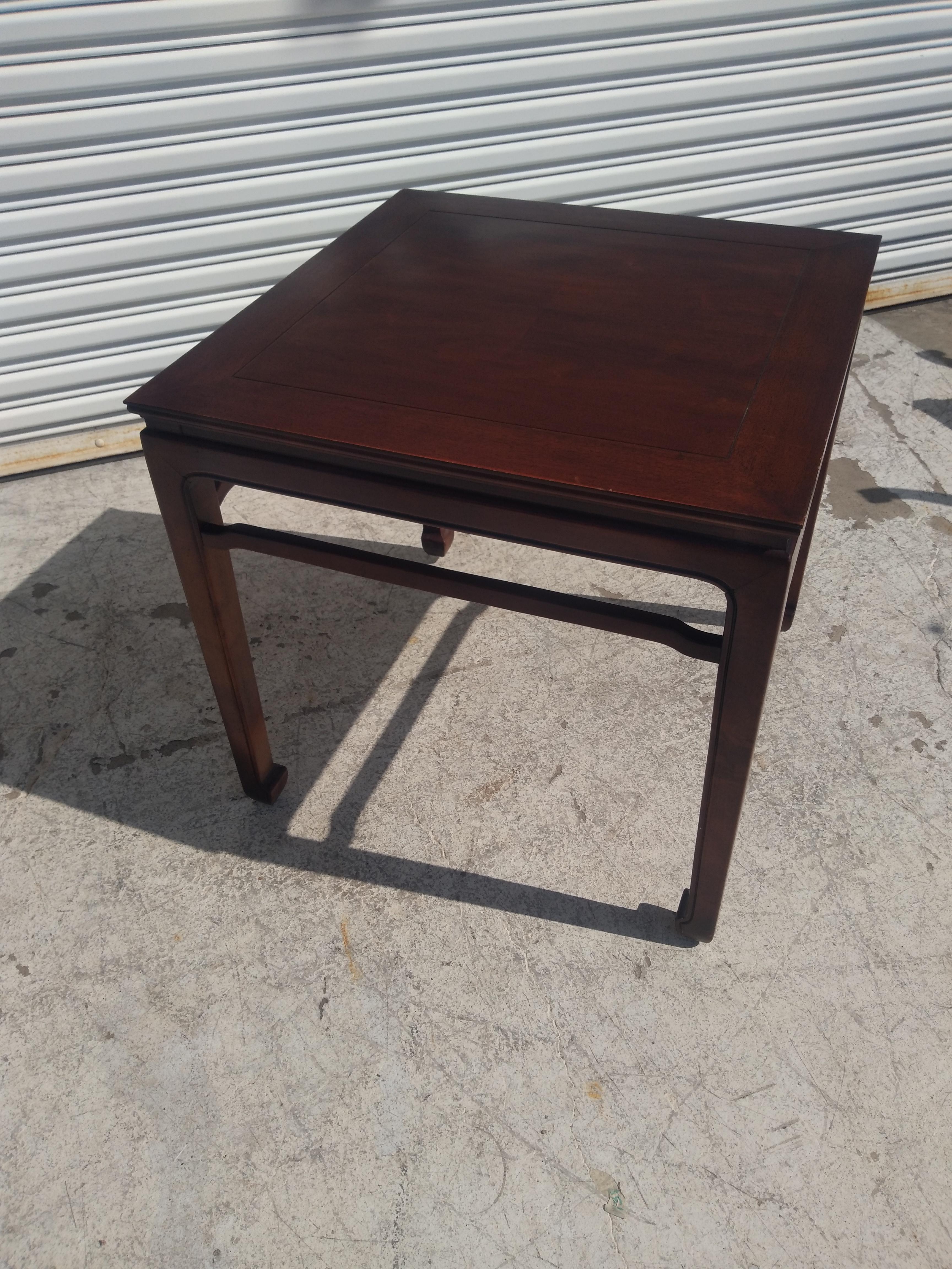 20th Century Henredon Walnut Ming Style Side Table For Sale
