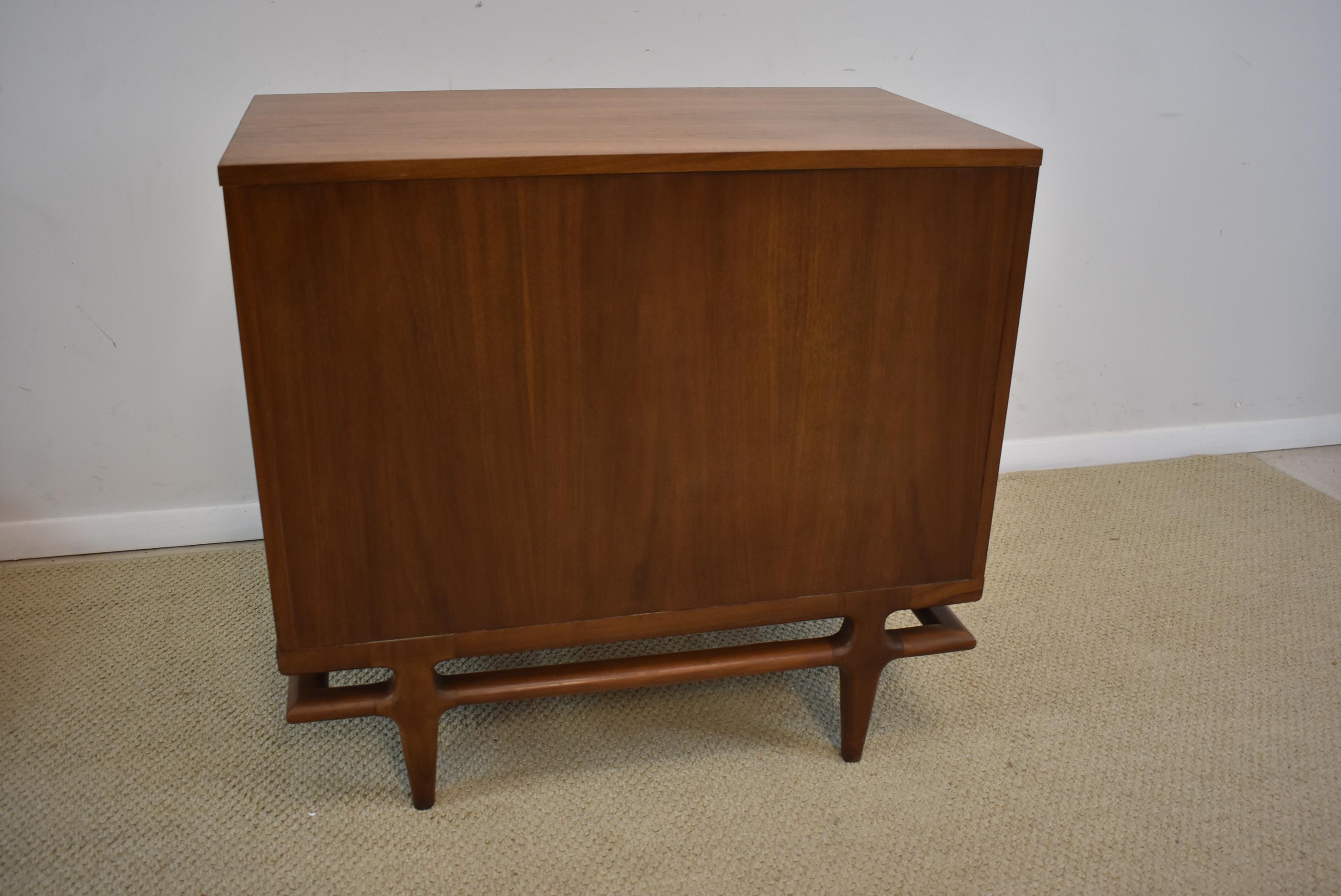 Mid-Century Modern Henredon Walnut Two-Door Mid Century Liquor or Record Cabinet