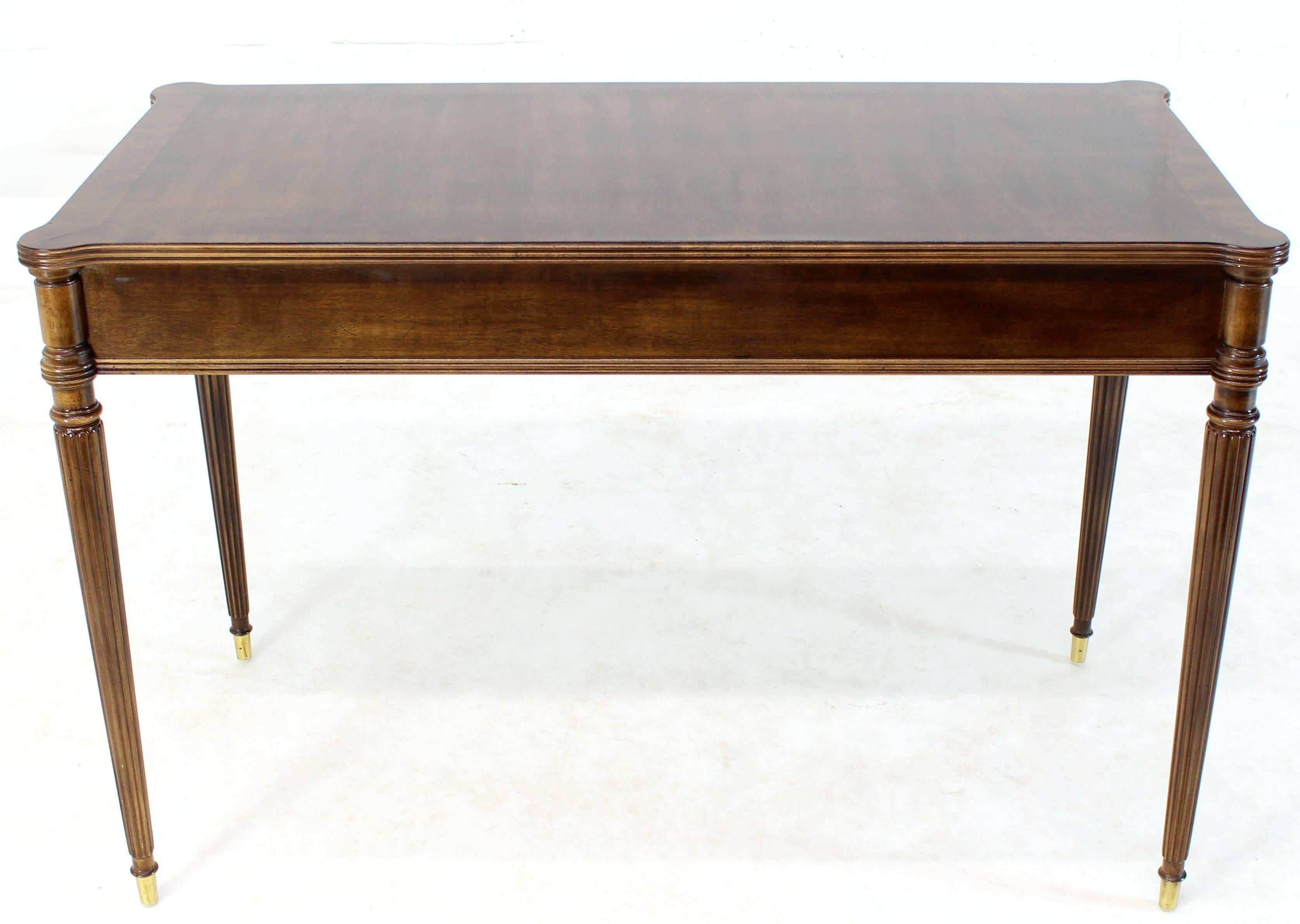 Henredon Writing Hall Console Table with Three Drawers on Fluted Legs Brass In Good Condition In Rockaway, NJ