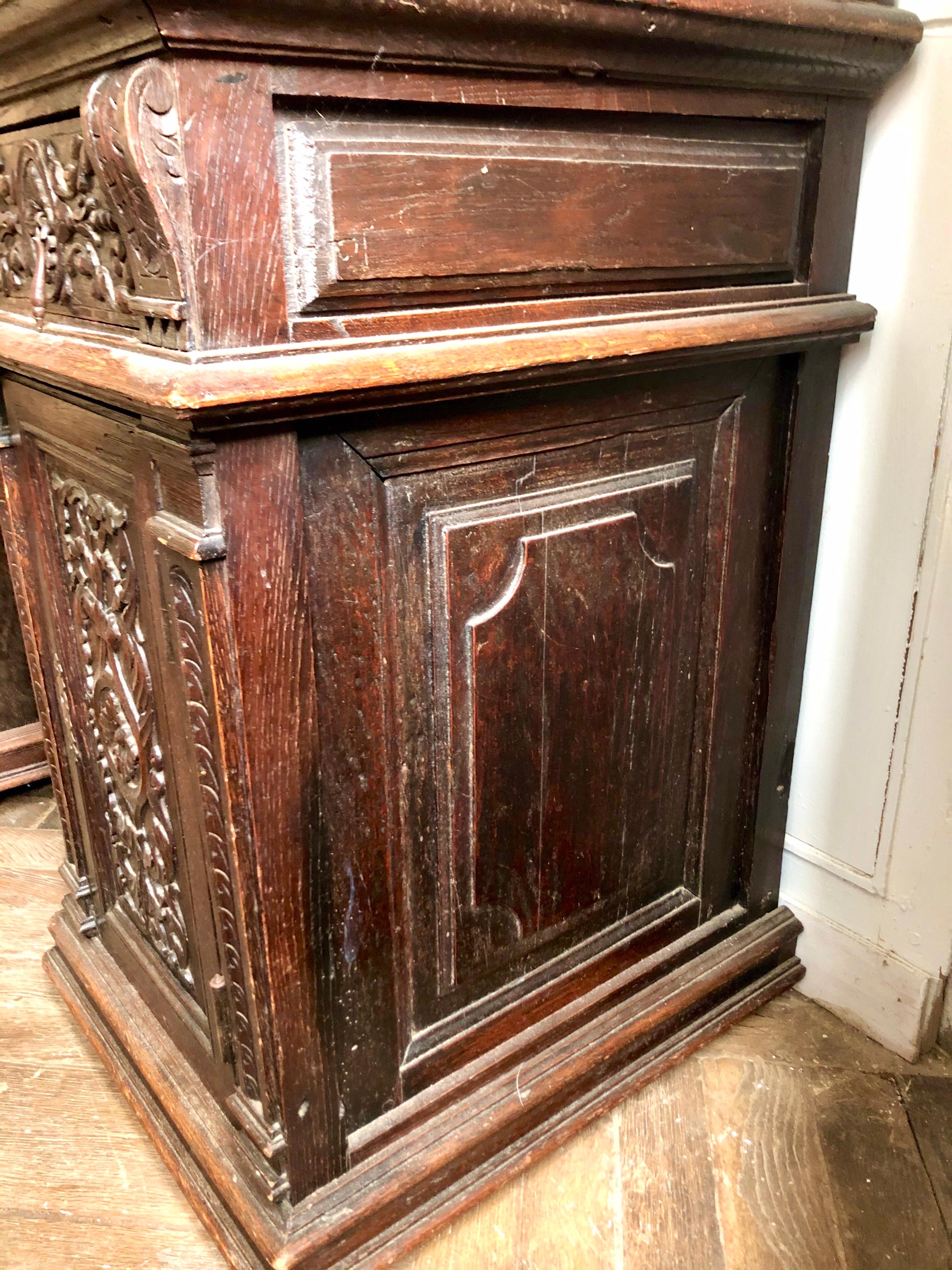 Renaissance Revival Henri 2 Cabinet or Secretaire in Sculpted Oak Renaissance Style, 19th Century For Sale