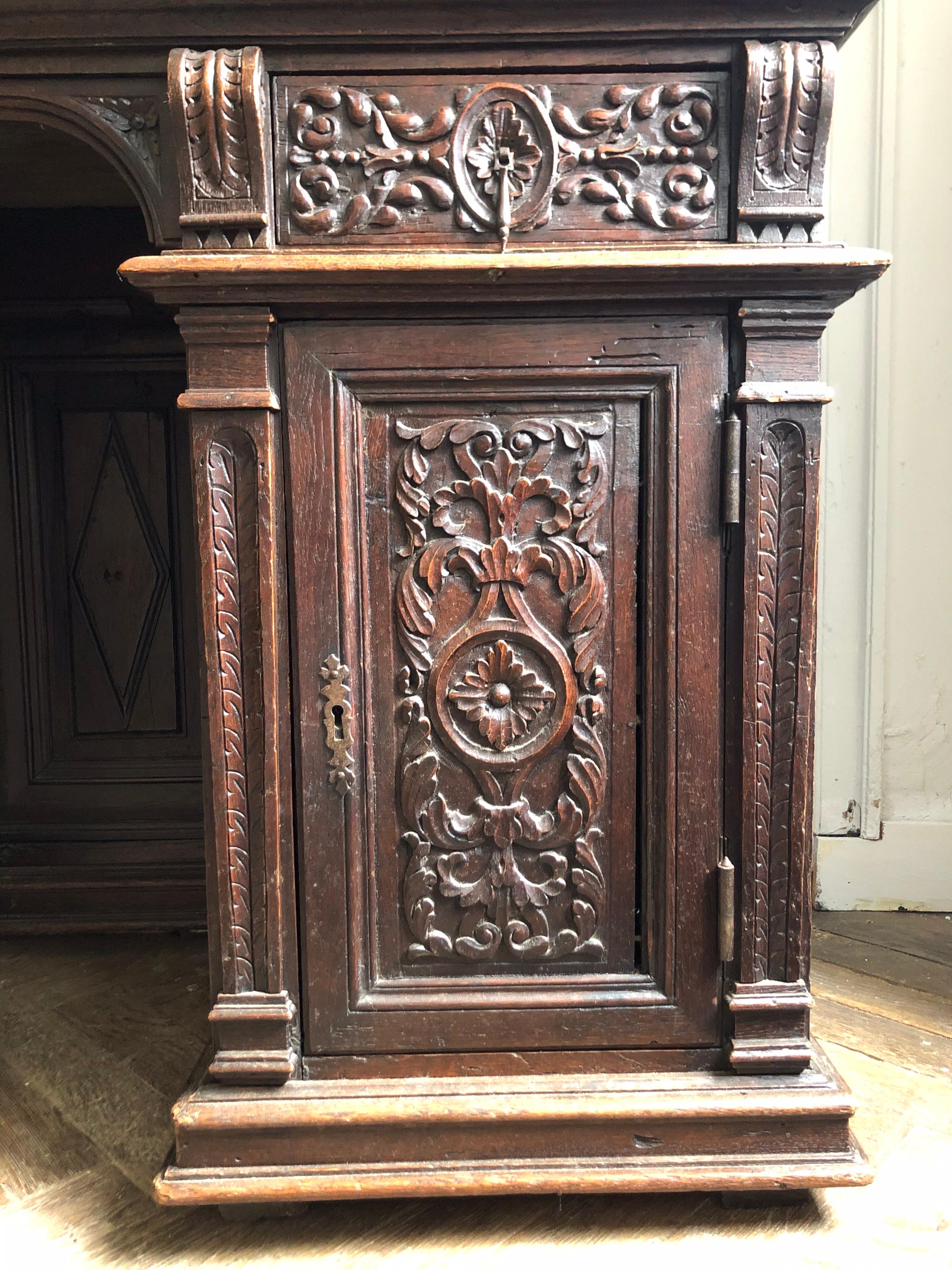 Late 19th Century Henri 2 Cabinet or Secretaire in Sculpted Oak Renaissance Style, 19th Century For Sale
