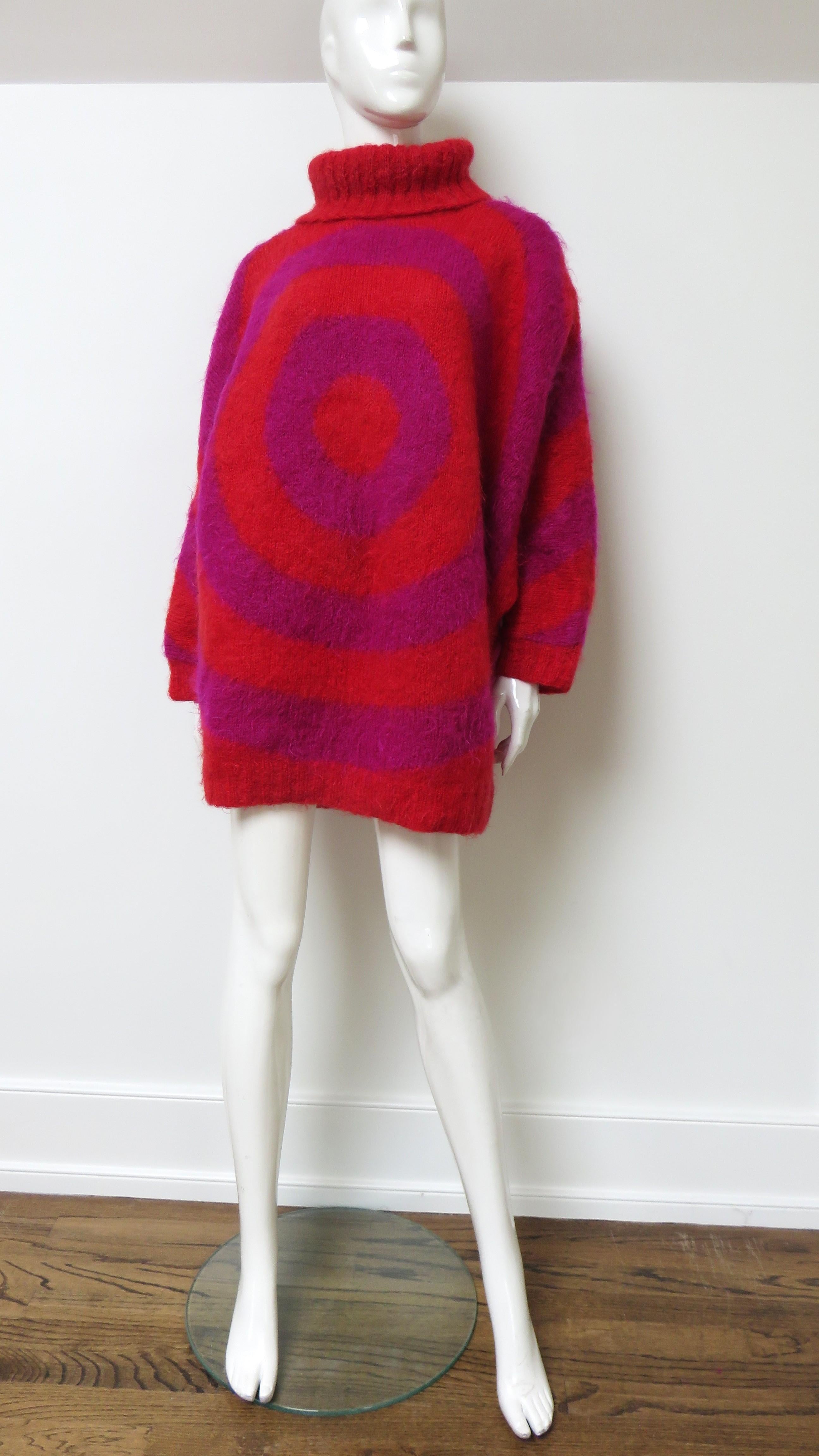 Henri Bendel Suéter de angora Op Art de manga dolman y cuello alto sobredimensionado Años 80 en venta 1