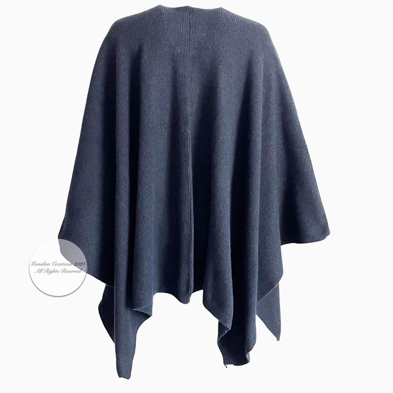 Henri Bendel Cape Merino Angora Wool Knit Made in Italy Vintage 90s NWT NOS  For Sale 1