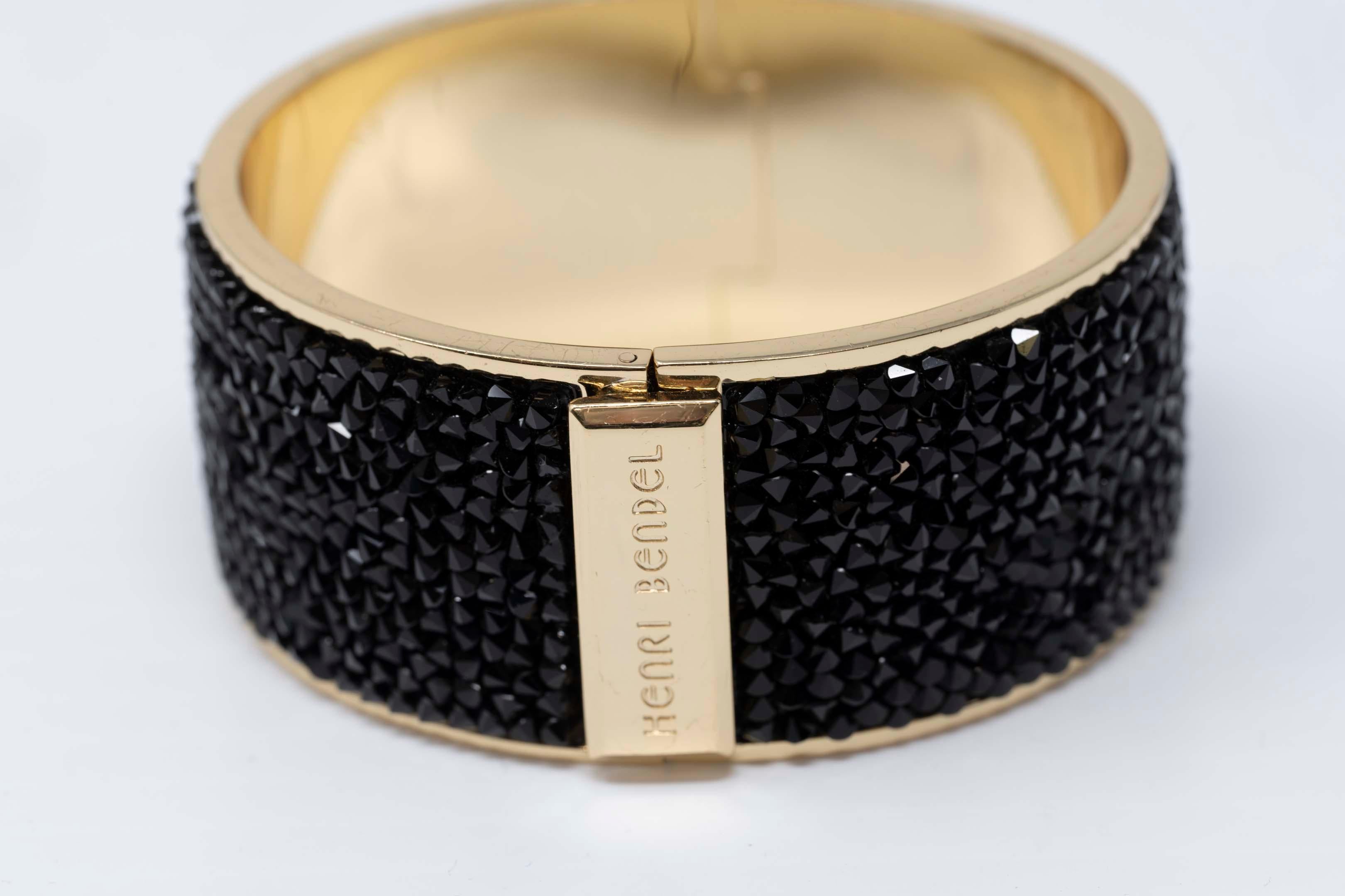 Modern Henri Bendel NY Gold Tone Crystal Bracelet For Sale