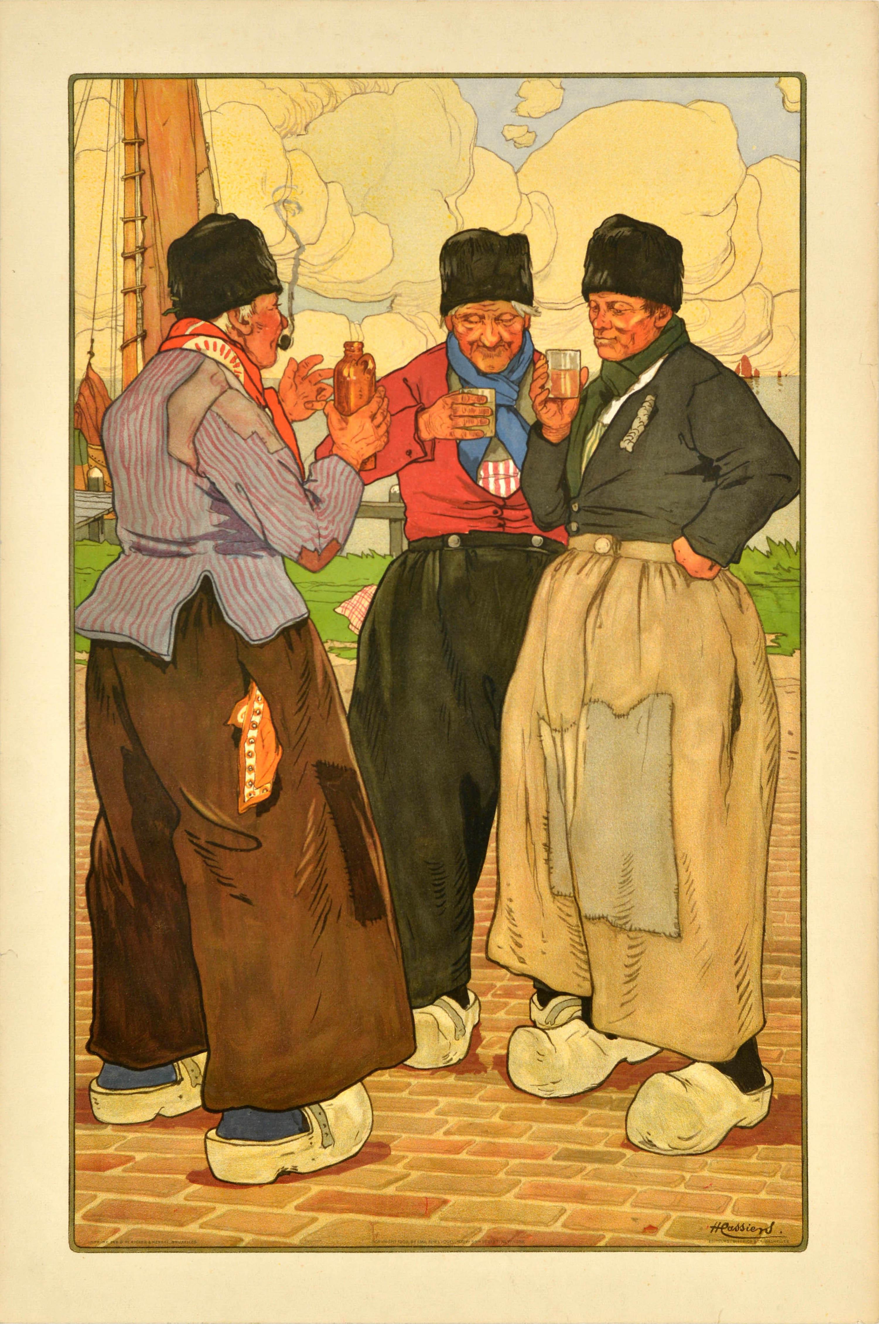 Originales antikes Reiseplakat für Belgien mit einer Illustration von Henri Cassiers (1858-1944), die drei Fischer in traditionellen Holzschuhen zeigt, die auf Kopfsteinpflaster einen Drink genießen. Einer raucht eine Pfeife und hält eine
