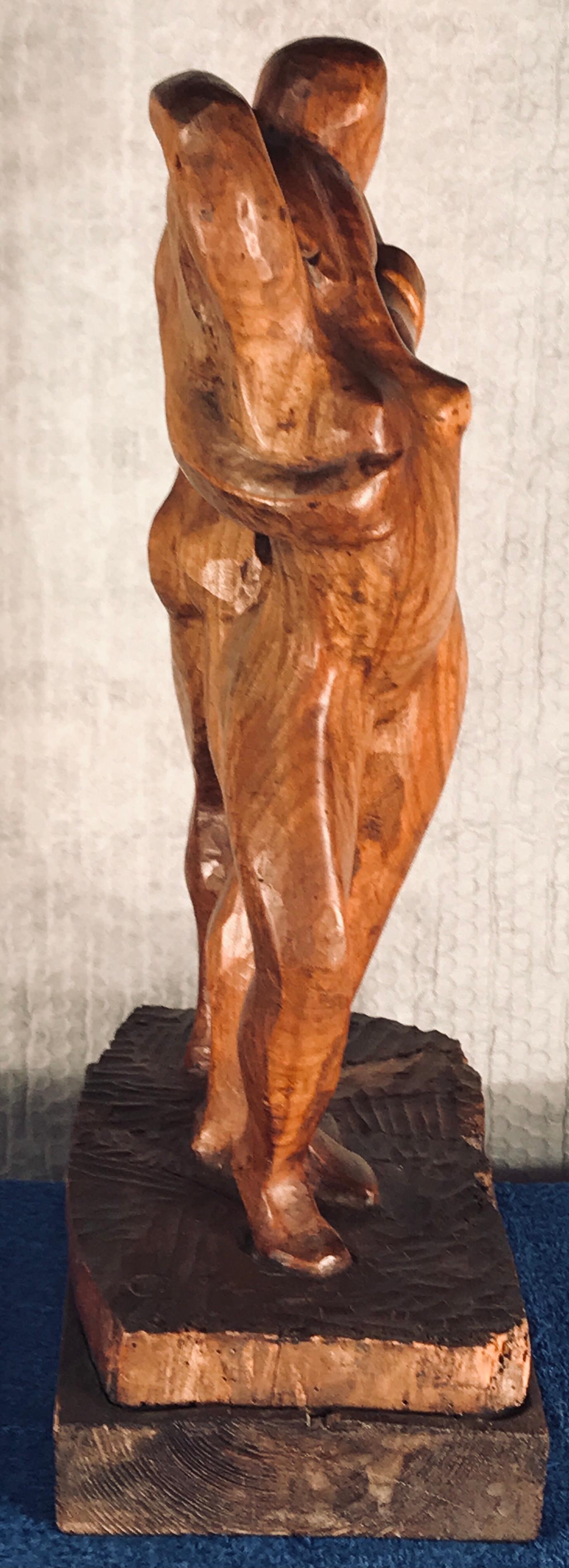Henri Collomb, französischer Künstler (1905-?), “Couple Dansant“ (Tanzendes Paar), Nussbaum handgeschnitzt. 
Die Skulptur trägt ein Monogramm und ist datiert auf 192...
Es wird von Deutschland aus versandt. 

Henri Collomb wurde 1905 geboren und