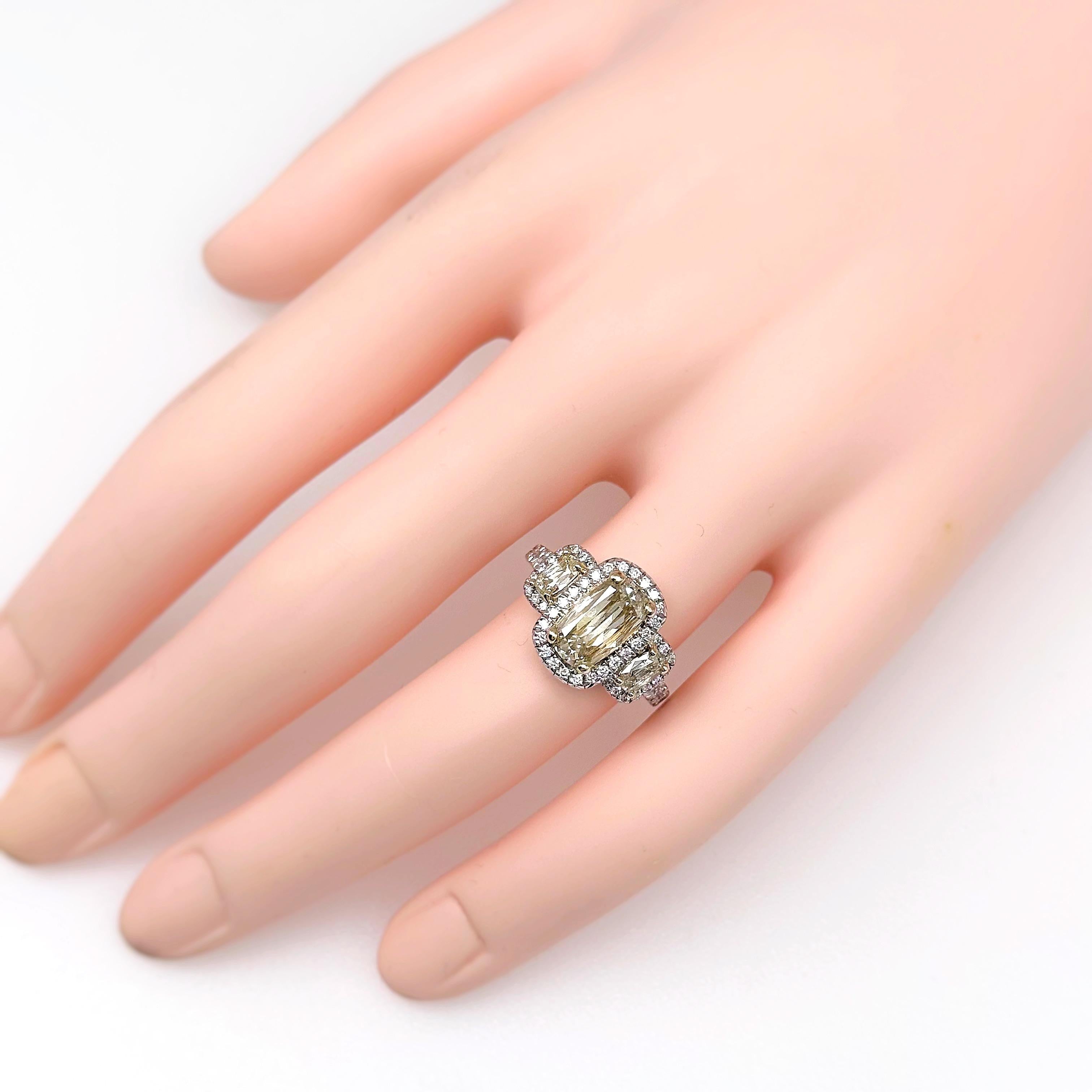 Henri Daussi Verlobungsring, 2,36 Tcw 3 Stein im Kissenschliff, Diamant 18kt Weißgold für Damen oder Herren