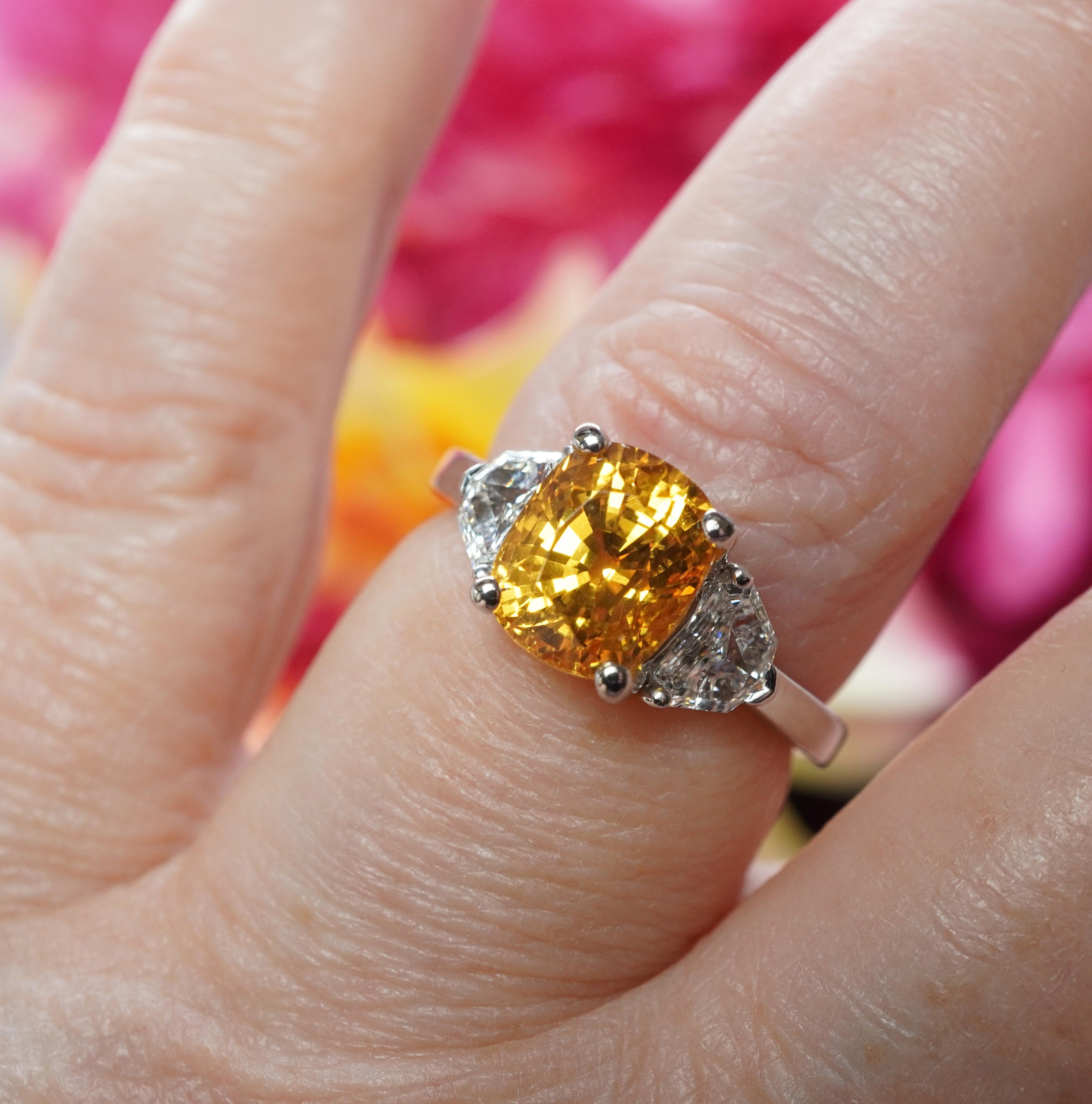 Henri Daussi 4.2ct Canary Yellow Cushion Sapphire Shield Diamond Ring 18K White For Sale 1