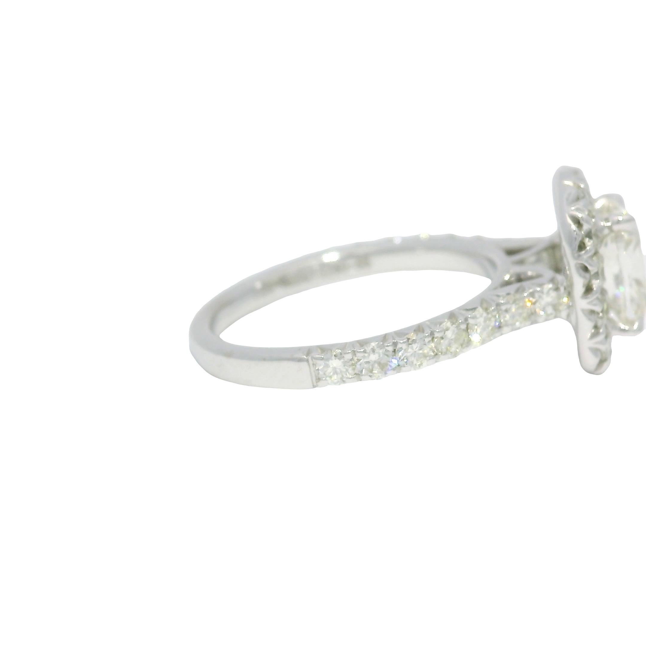 Henri Daussi Natural Cushion Cut Diamond Halo 18-Karat Engagement Ring In Stock Damen im Angebot