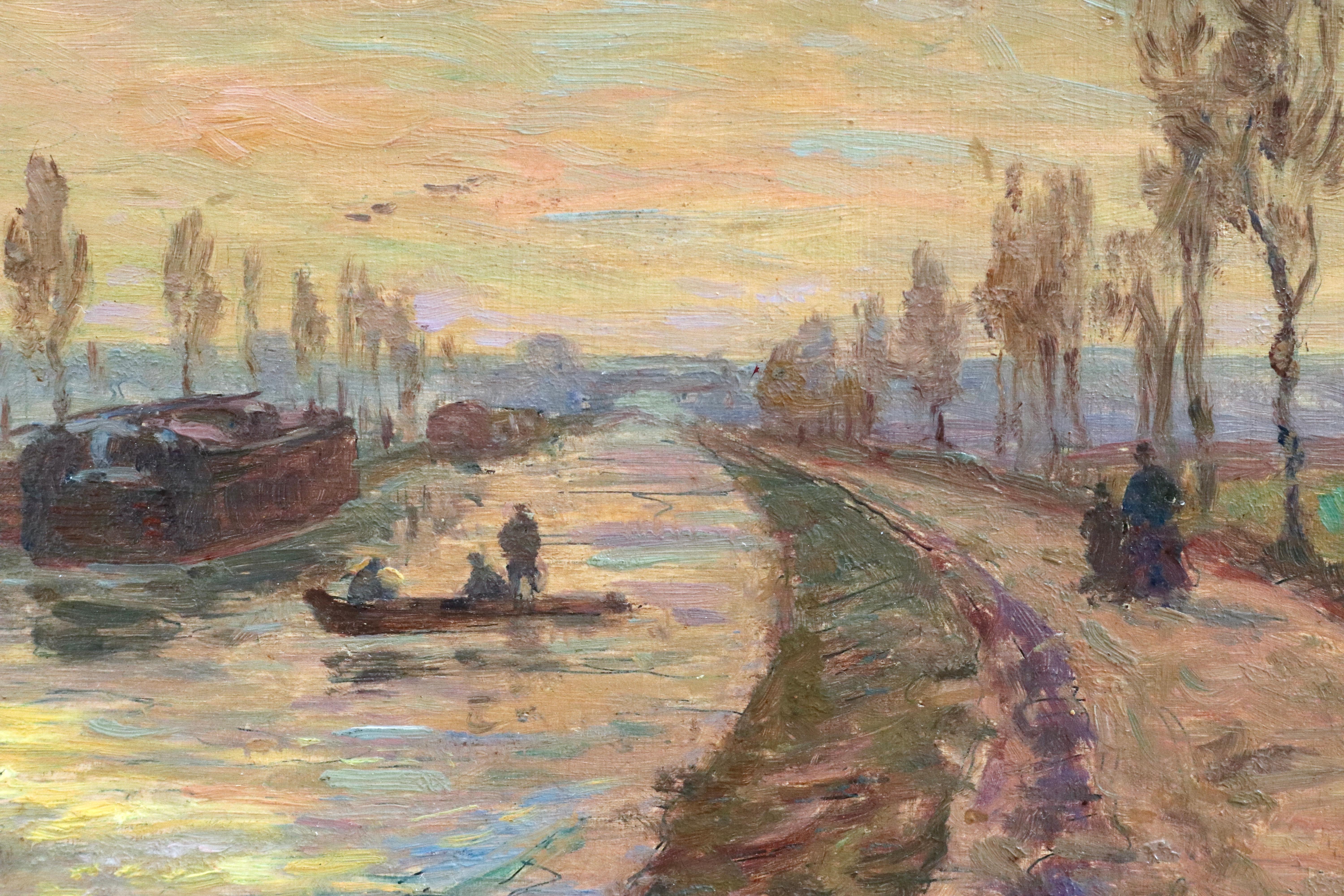 Huile sur panneau du peintre français Henri Duhem représentant des bateaux sur le canal au coucher du soleil et des personnages marchant sur le chemin à côté. Signé en bas à droite et daté de février 1907 au verso. Cette peinture n'est pas