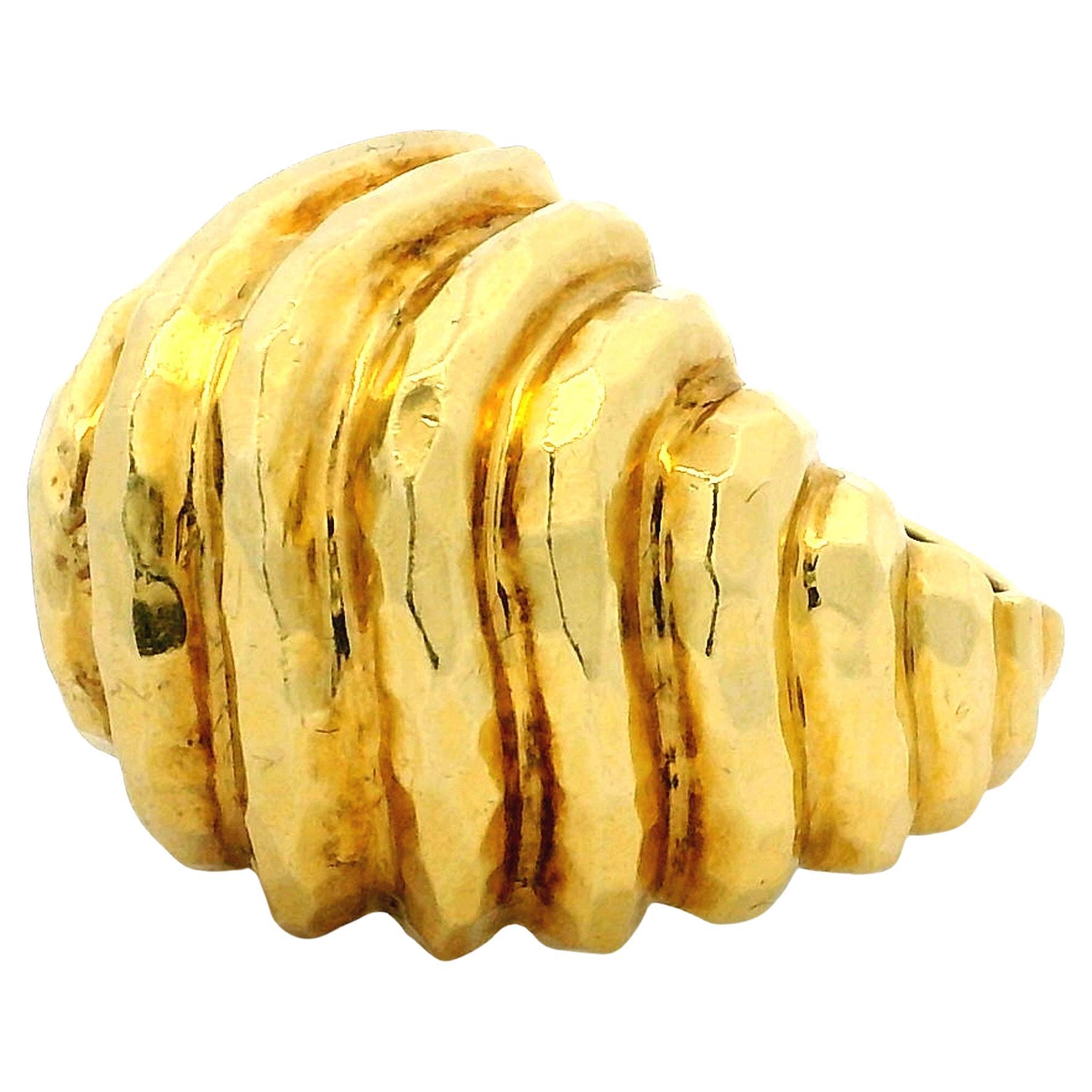 Henri Dunay Anillo Cúpula Remolino Martillado Oro Amarillo 18K - Talla 6.5