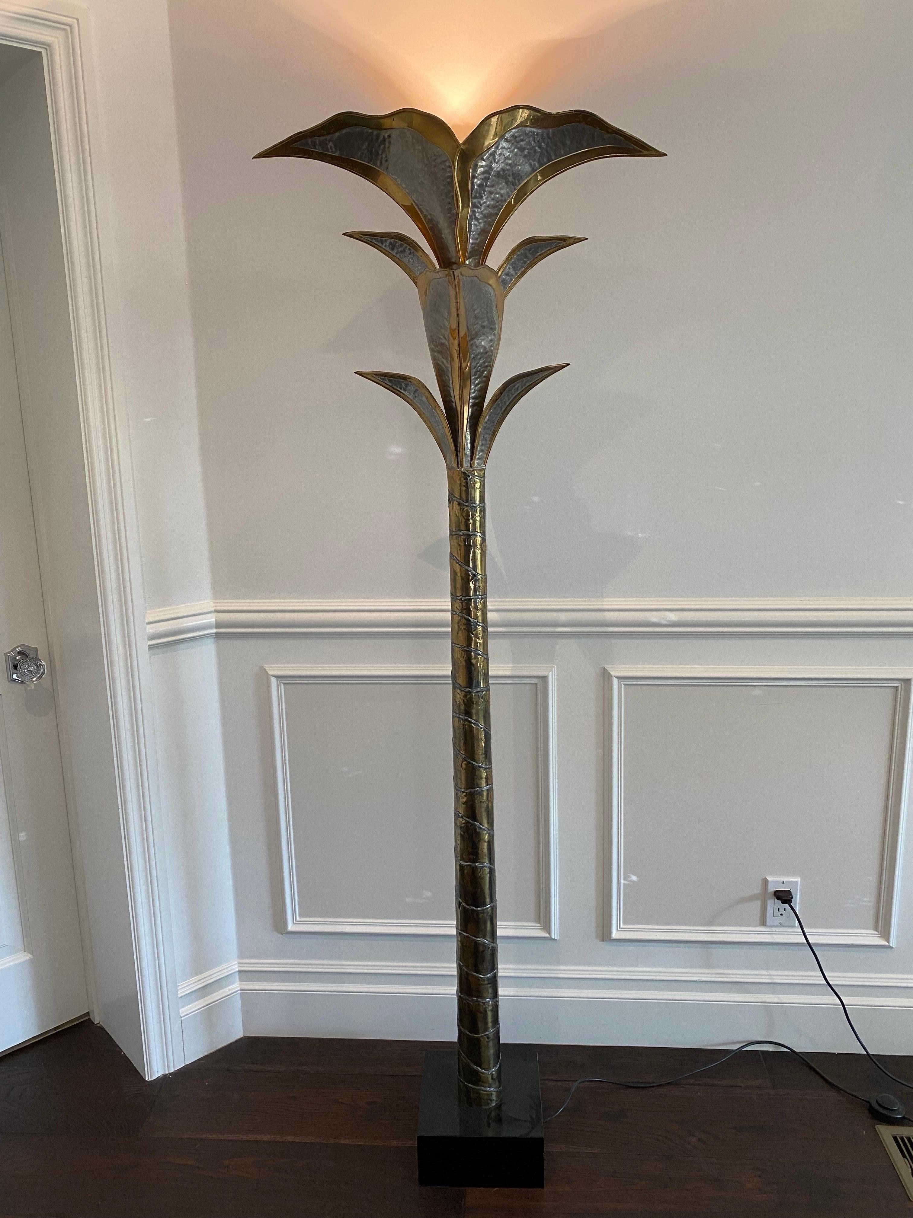 Brass and pewter leaf floor lamp attributed to Henri Fernandez.
Measures: Base is 9