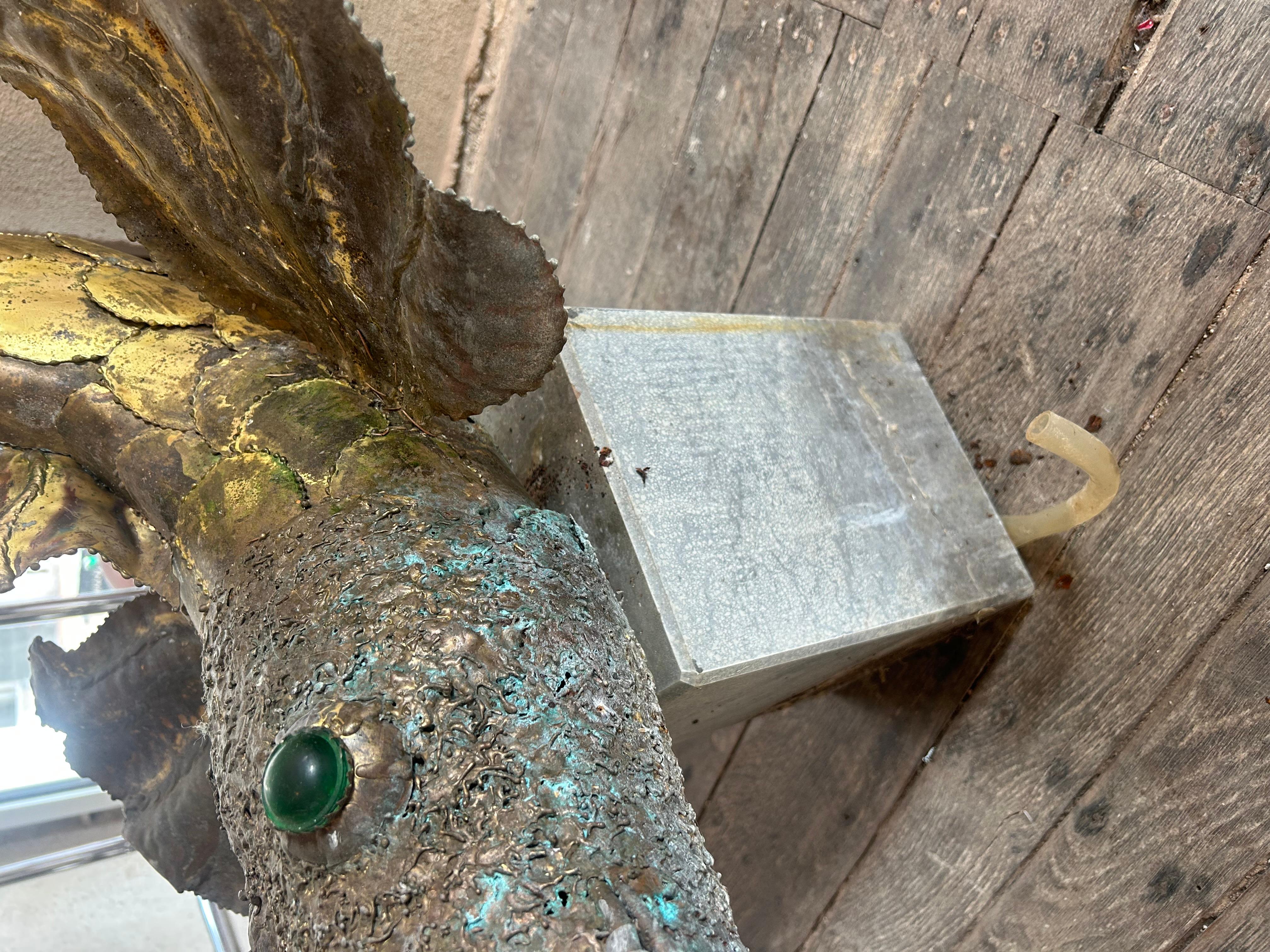 Late 20th Century Henri Fernandez fish gold brass fountain For Sale